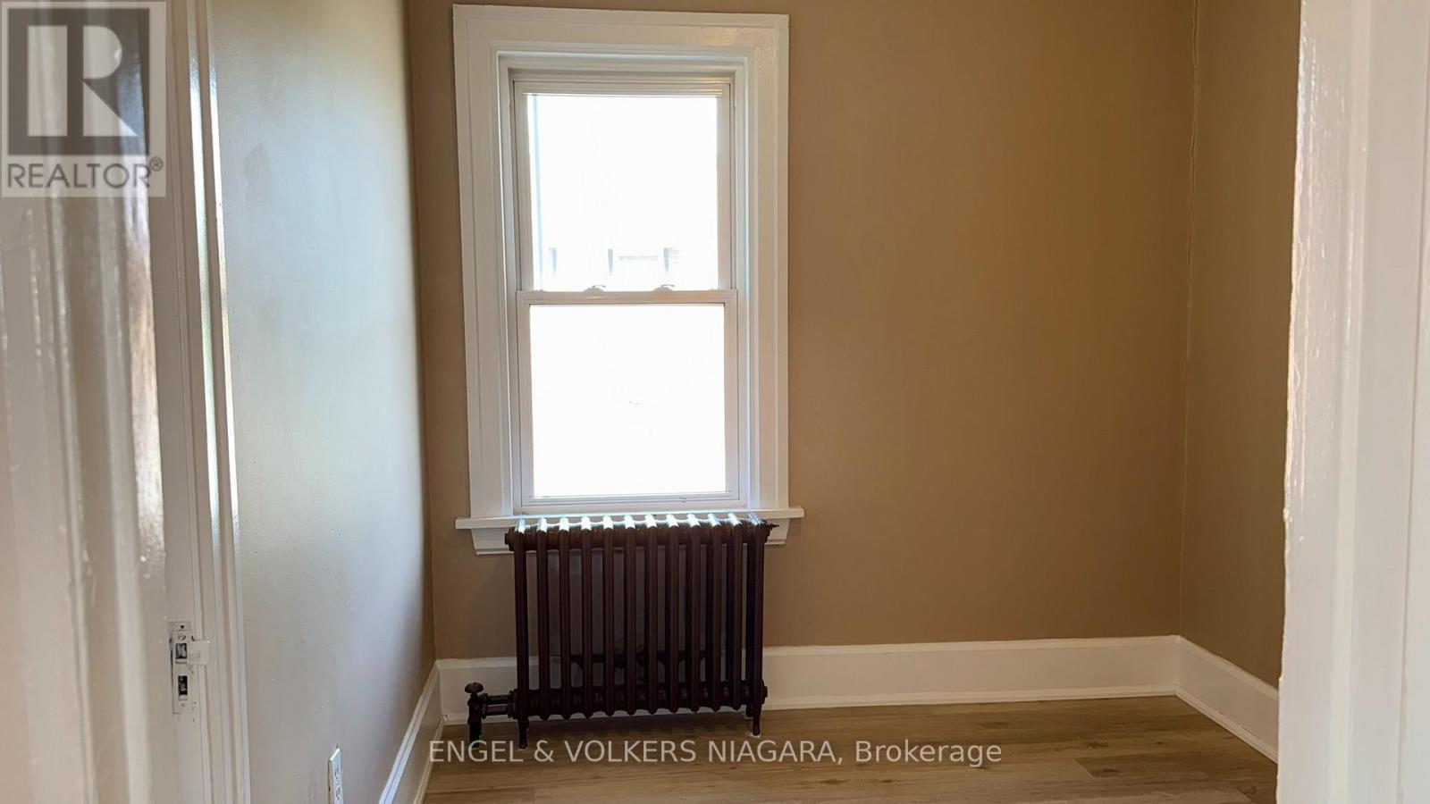 5042 Huron Street N, Niagara Falls, Ontario  L2E 2J7 - Photo 15 - X13598752