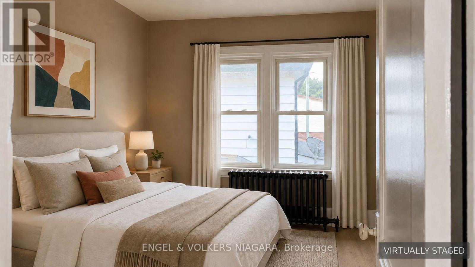 5042 Huron Street N, Niagara Falls, Ontario  L2E 2J7 - Photo 4 - X13598752