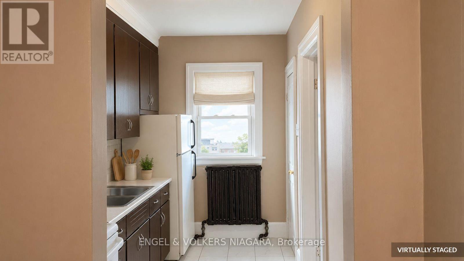 5042 Huron Street N, Niagara Falls, Ontario  L2E 2J7 - Photo 7 - X13598752