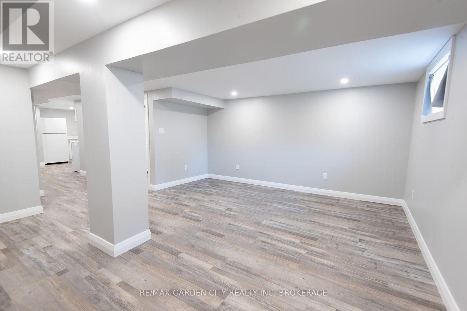 Lower - 191 Russell Avenue, St. Catharines, Ontario  L2R 1W9 - Photo 2 - X13599032