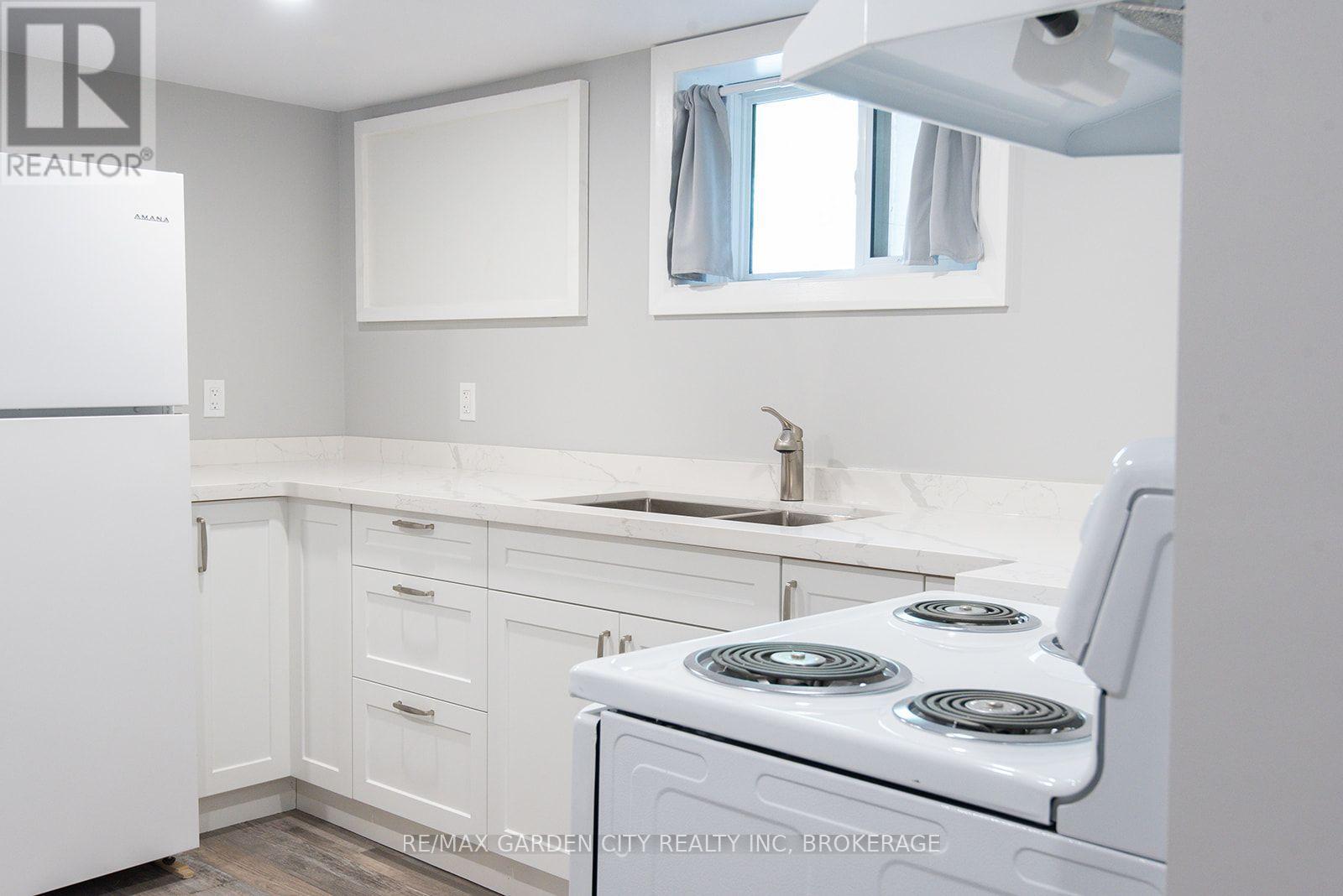 Lower - 191 Russell Avenue, St. Catharines, Ontario  L2R 1W9 - Photo 8 - X13599032
