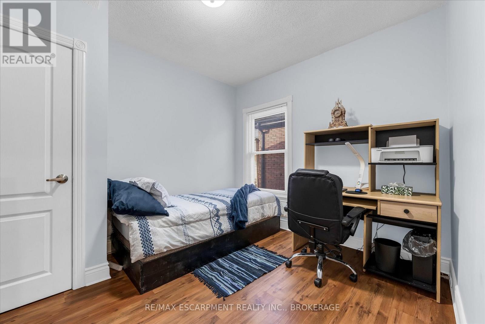 121 Edgemont Street N, Hamilton, Ontario  L8H 4E2 - Photo 11 - X13599054