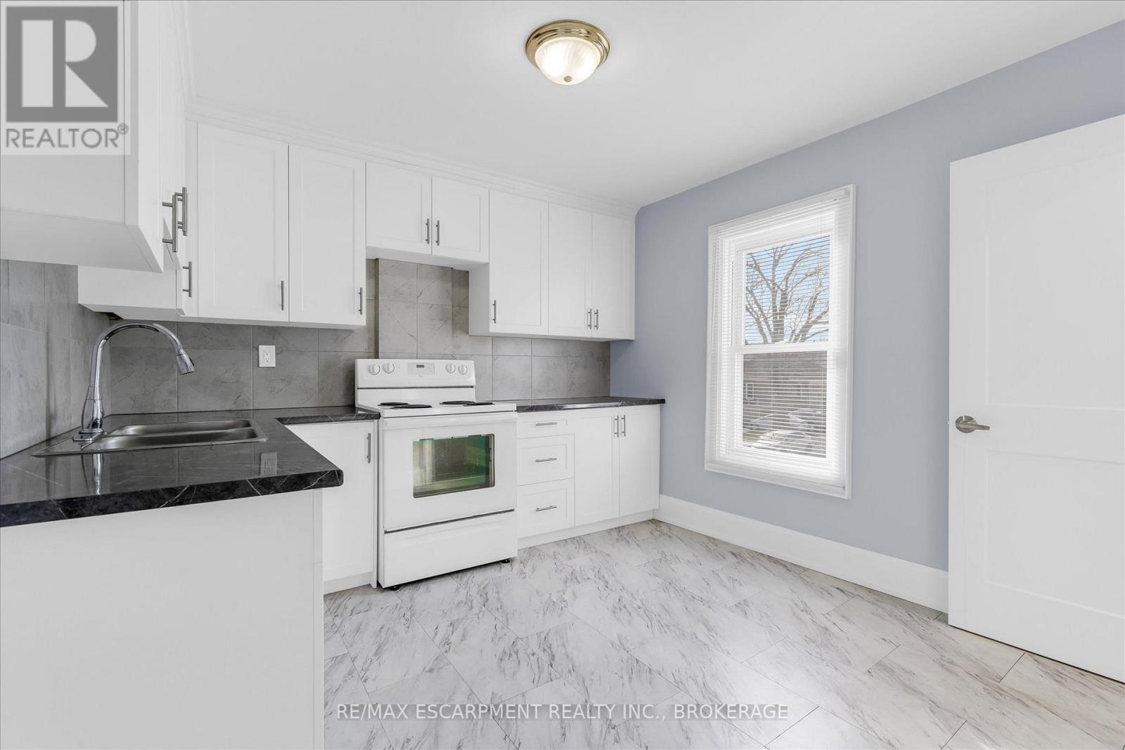 121 Edgemont Street N, Hamilton, Ontario  L8H 4E2 - Photo 17 - X13599054