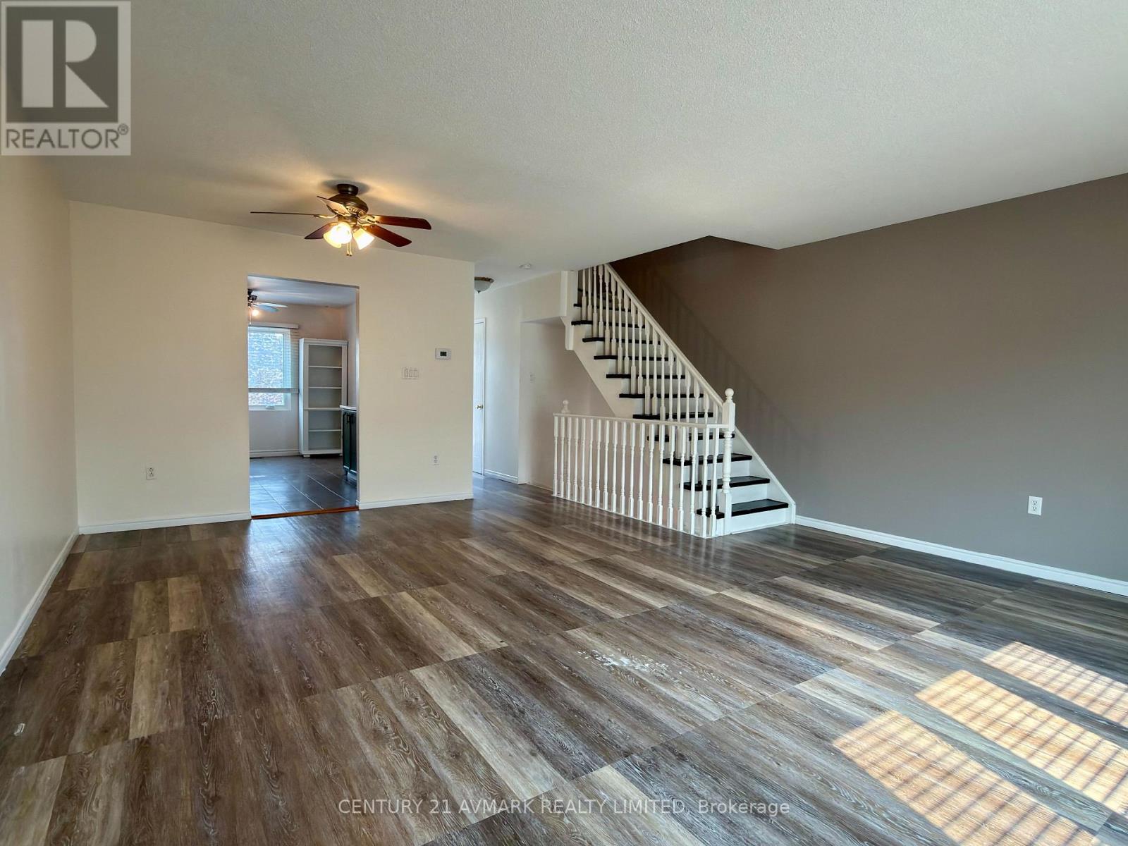 4363 Arejay Avenue, Lincoln, Ontario  L0R 1B6 - Photo 2 - X13599390