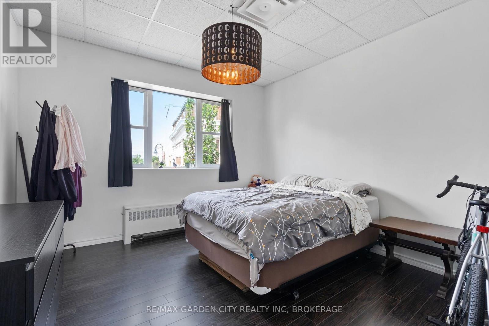 90 St. Paul Street, St. Catharines, Ontario  L2R 3M2 - Photo 11 - X13599446