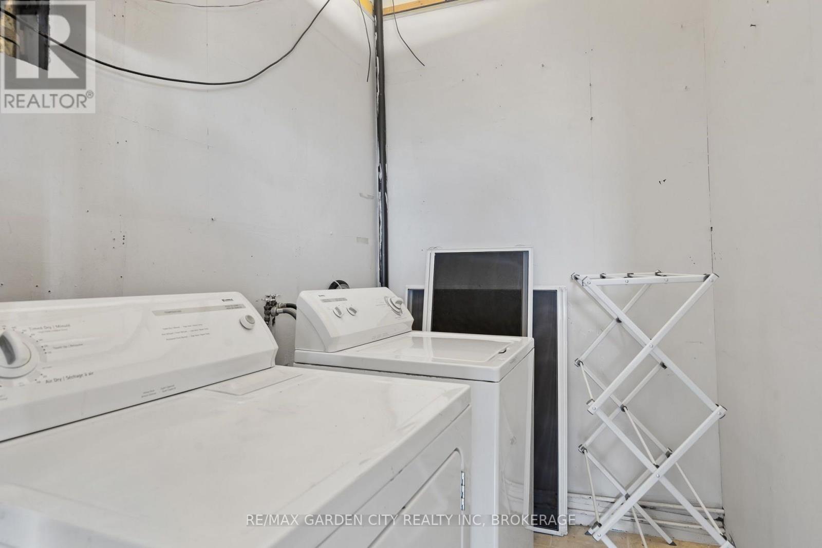 90 St. Paul Street, St. Catharines, Ontario  L2R 3M2 - Photo 15 - X13599446