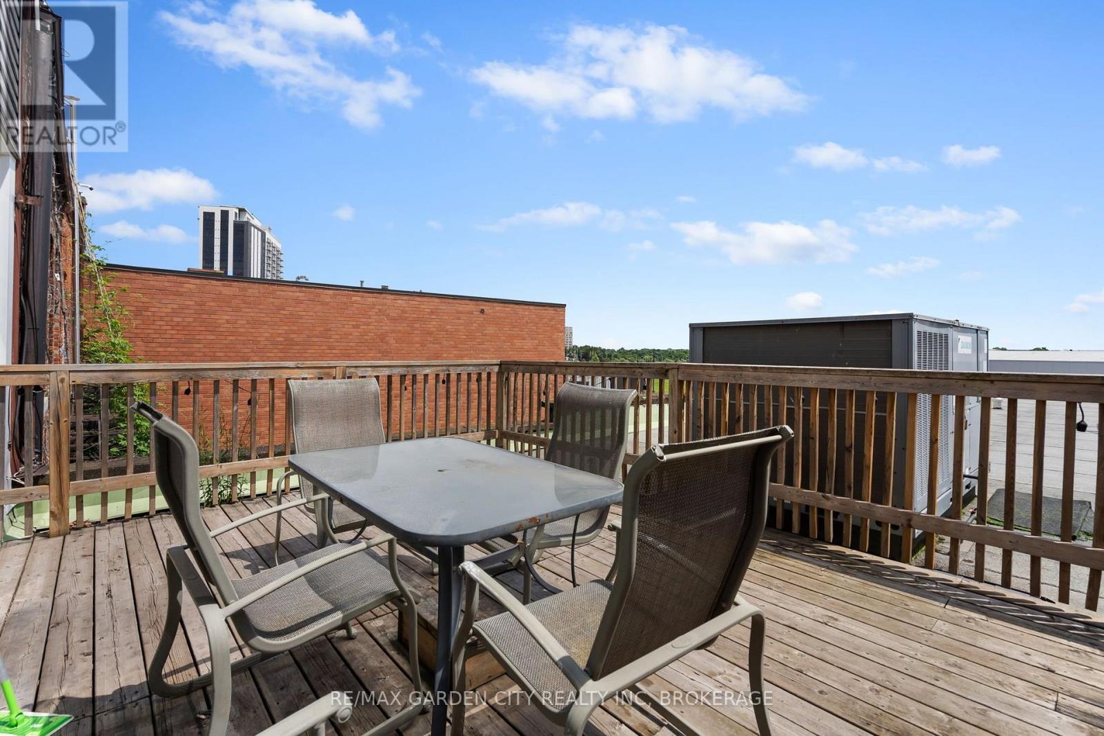 90 St. Paul Street, St. Catharines, Ontario  L2R 3M2 - Photo 16 - X13599446