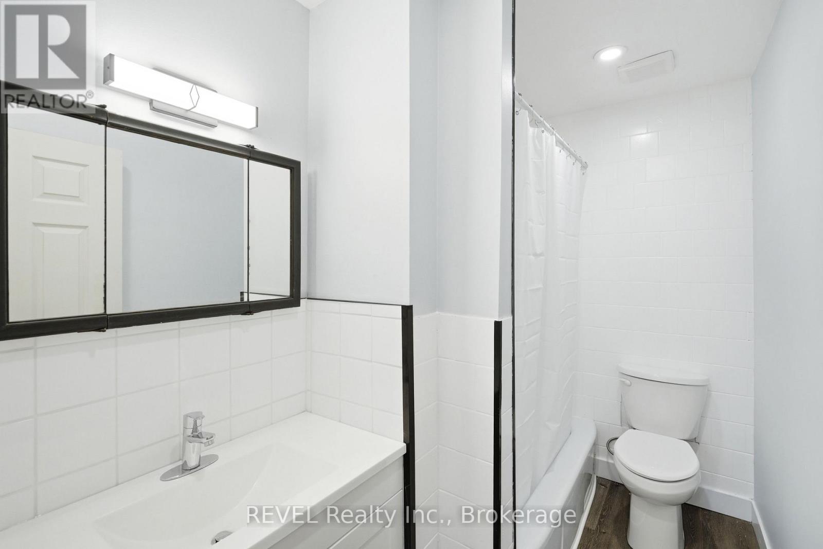 2 Kent Street, St. Catharines, Ontario  L2S 1H1 - Photo 22 - X13599712