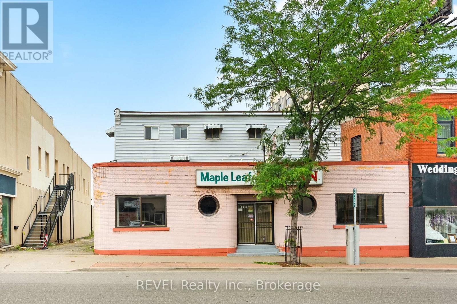 5829 FERRY STREET, Niagara Falls, Ontario