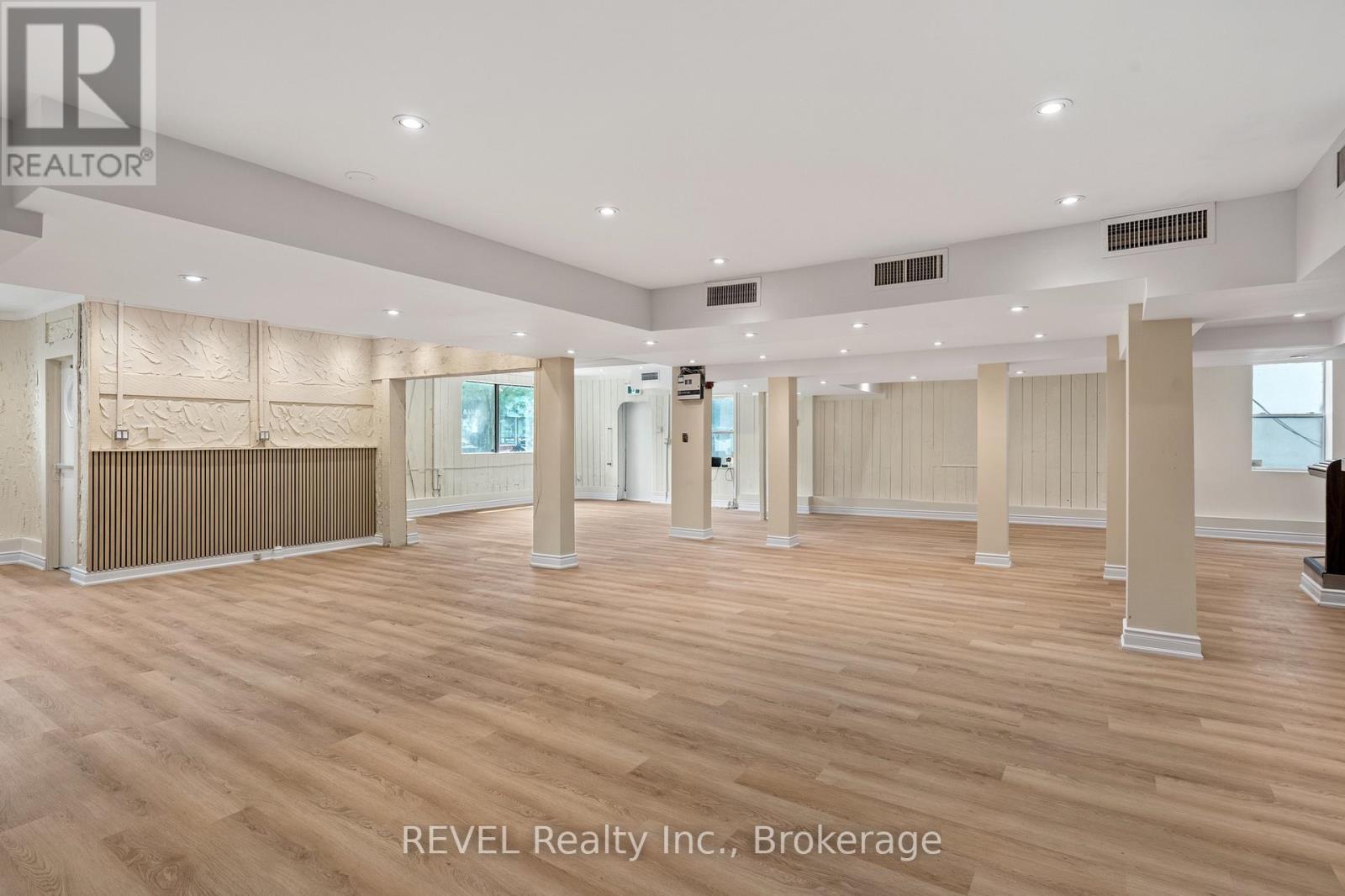 5829 Ferry Street, Niagara Falls, Ontario  L2G 1S8 - Photo 11 - X13599838