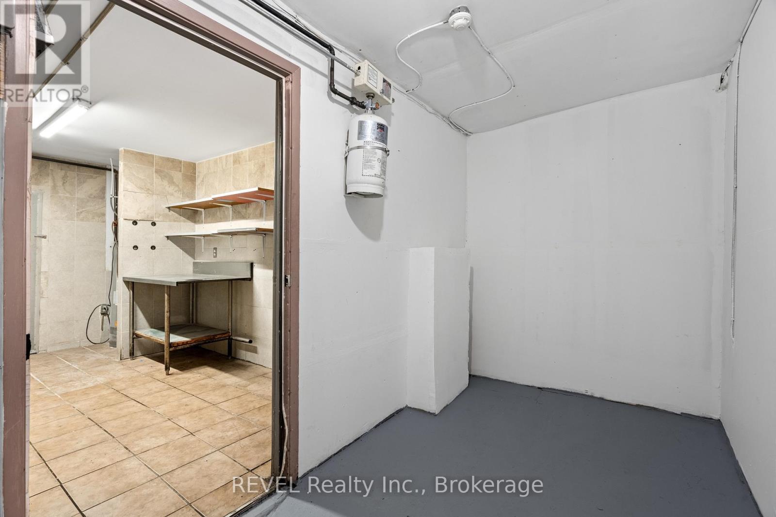 5829 Ferry Street, Niagara Falls, Ontario  L2G 1S8 - Photo 20 - X13599838
