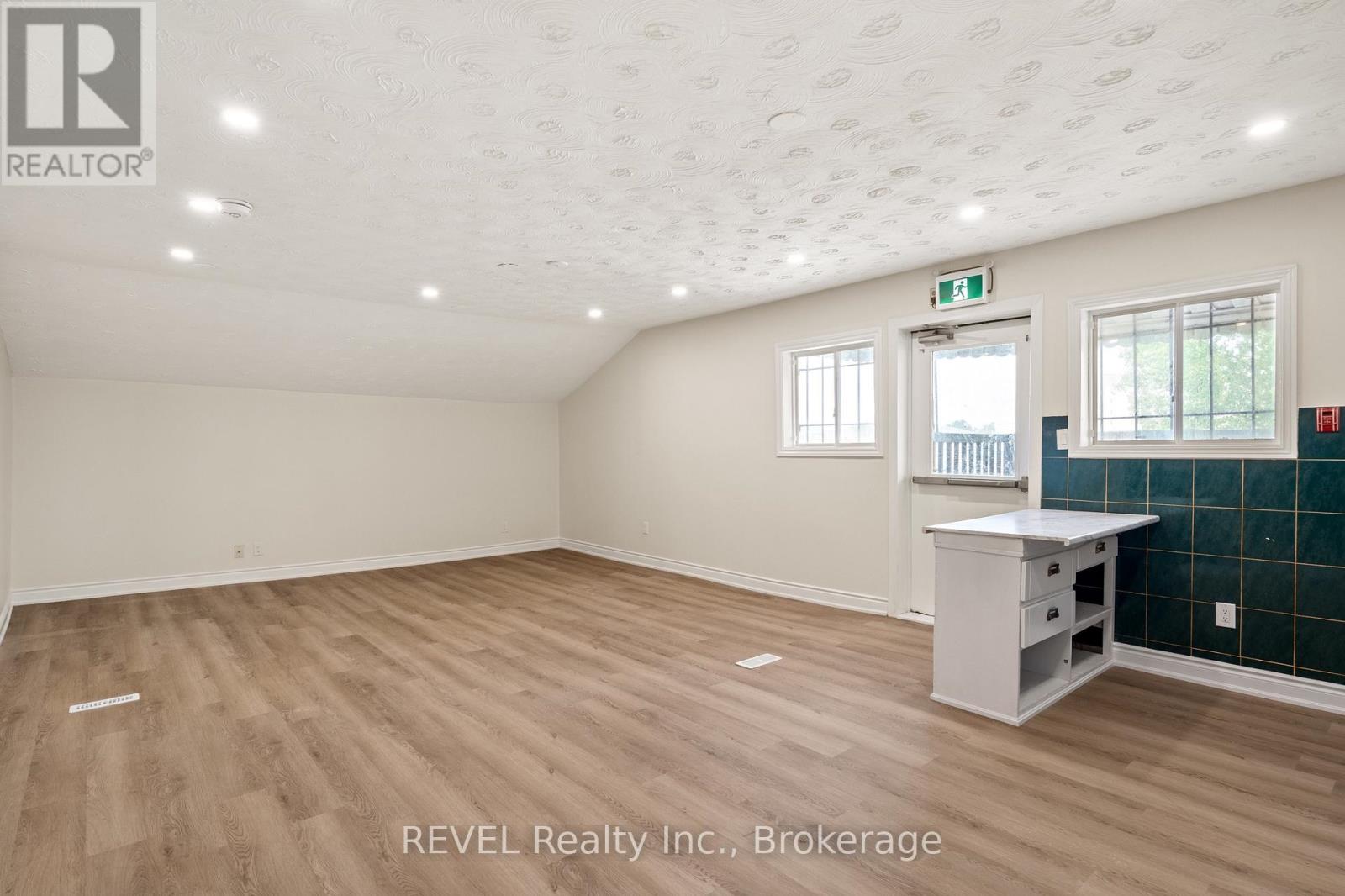 5829 Ferry Street, Niagara Falls, Ontario  L2G 1S8 - Photo 22 - X13599838