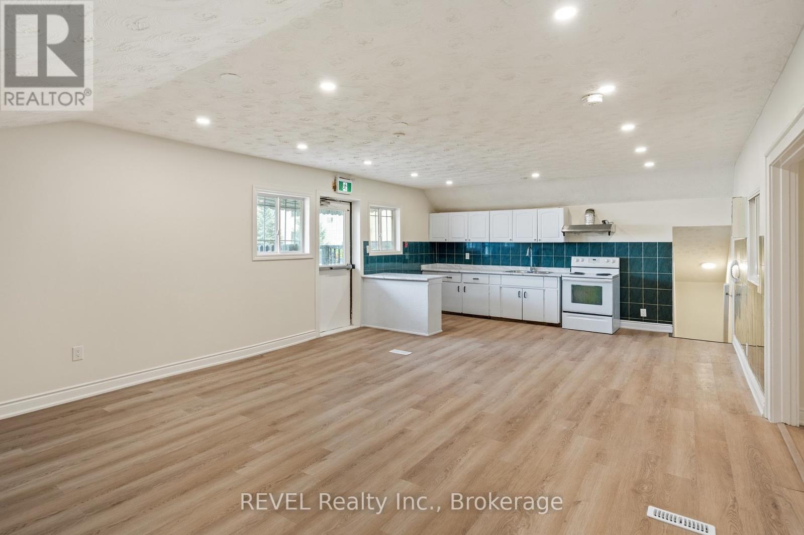5829 Ferry Street, Niagara Falls, Ontario  L2G 1S8 - Photo 23 - X13599838
