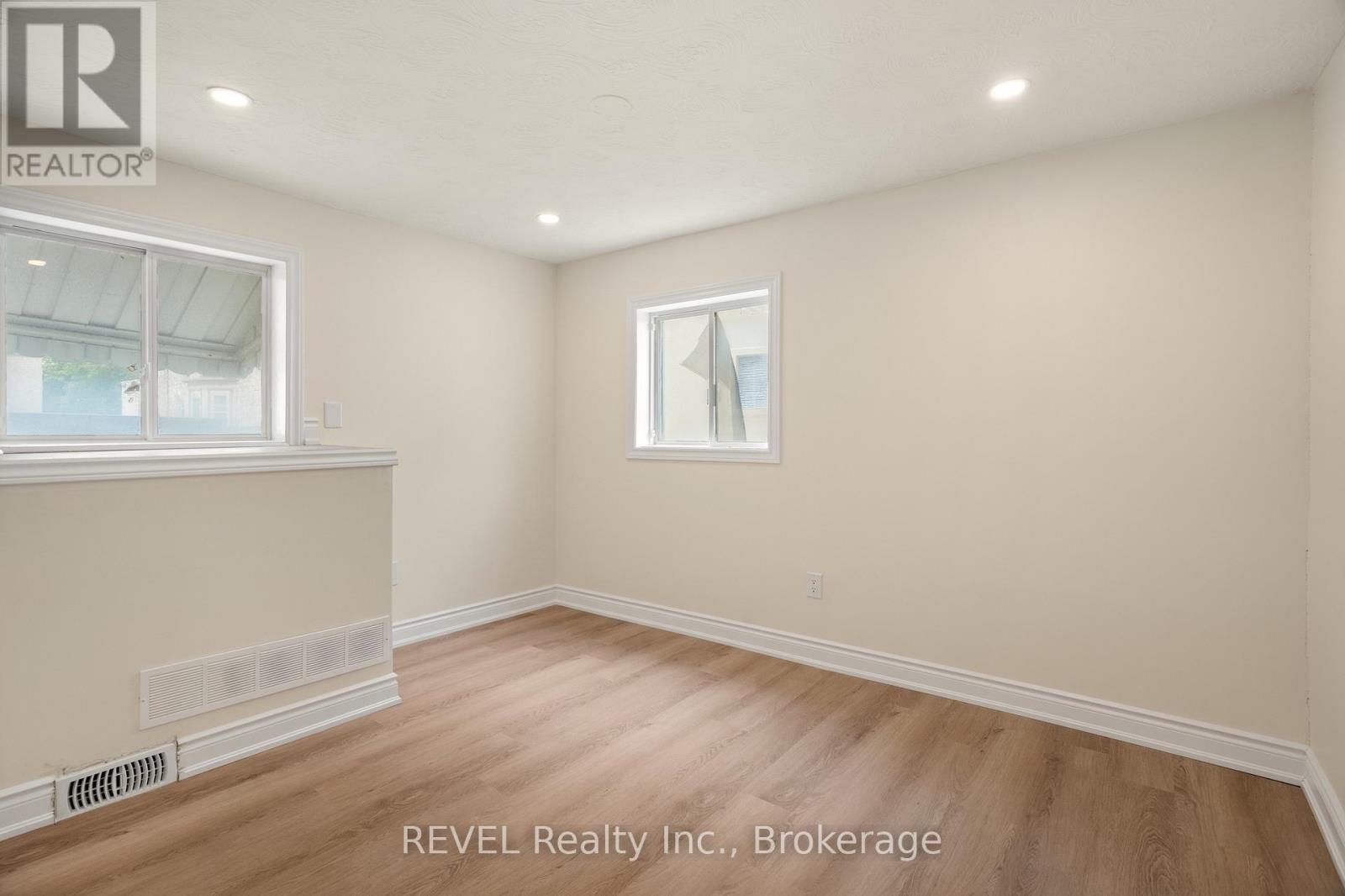 5829 Ferry Street, Niagara Falls, Ontario  L2G 1S8 - Photo 31 - X13599838