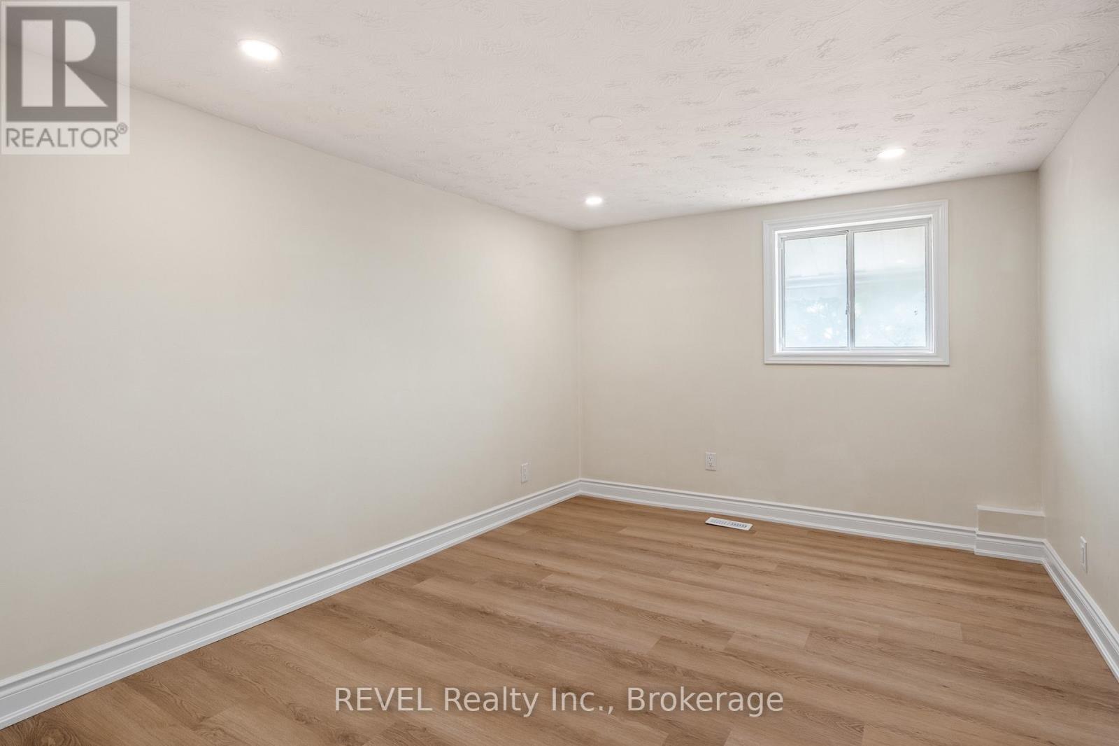 5829 Ferry Street, Niagara Falls, Ontario  L2G 1S8 - Photo 39 - X13599838
