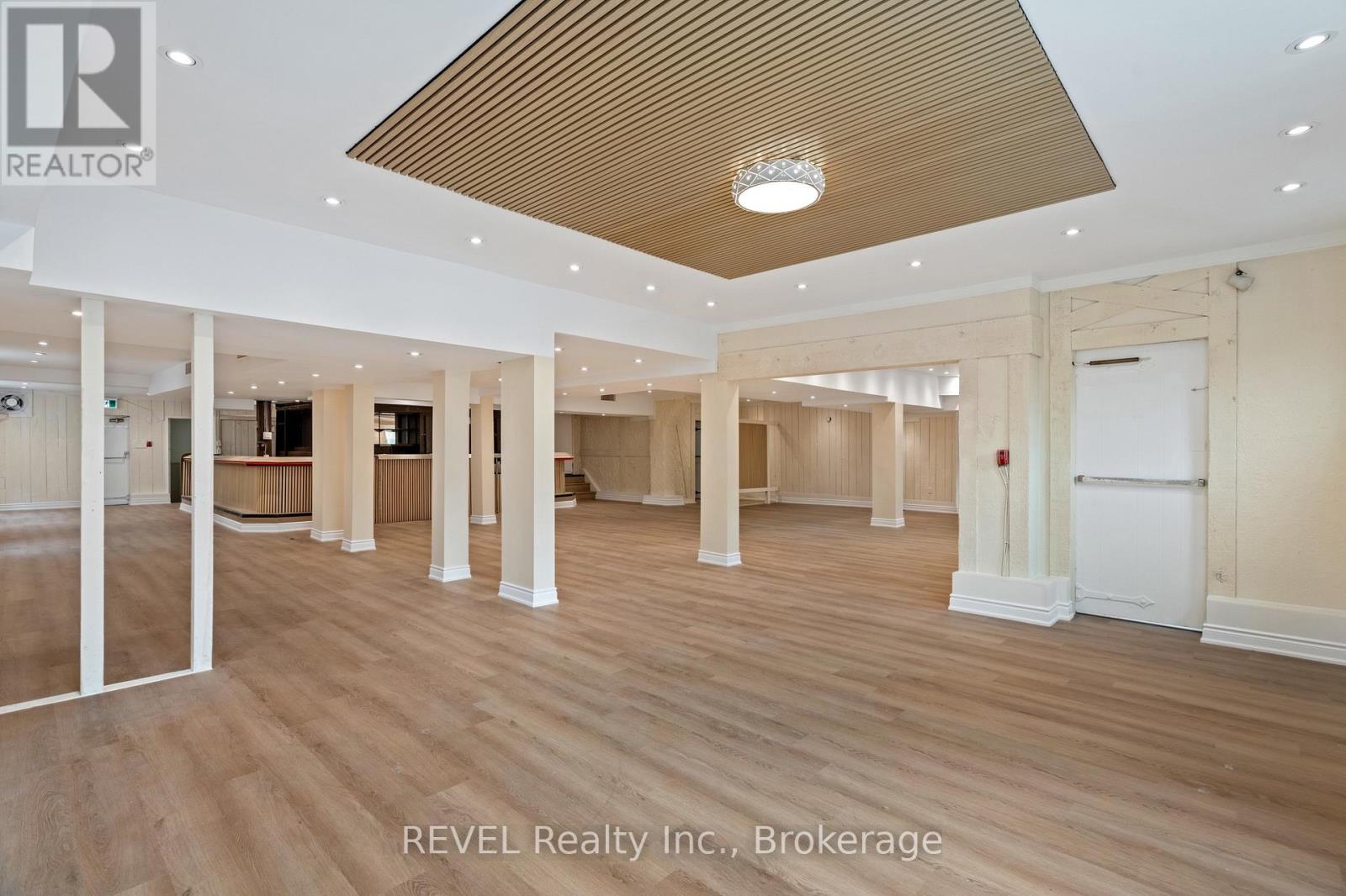 5829 Ferry Street, Niagara Falls, Ontario  L2G 1S8 - Photo 4 - X13599838