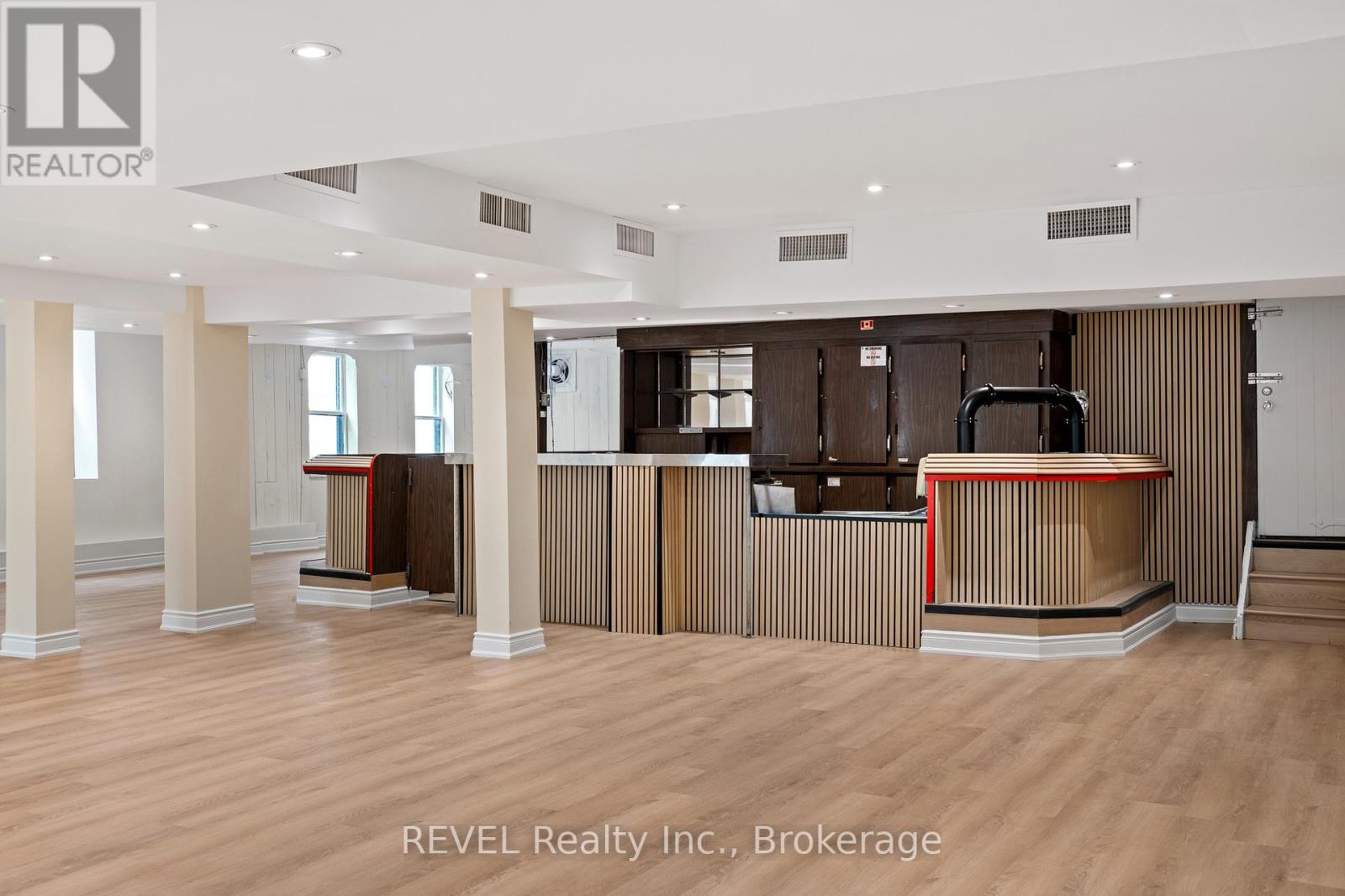 5829 Ferry Street, Niagara Falls, Ontario  L2G 1S8 - Photo 5 - X13599838