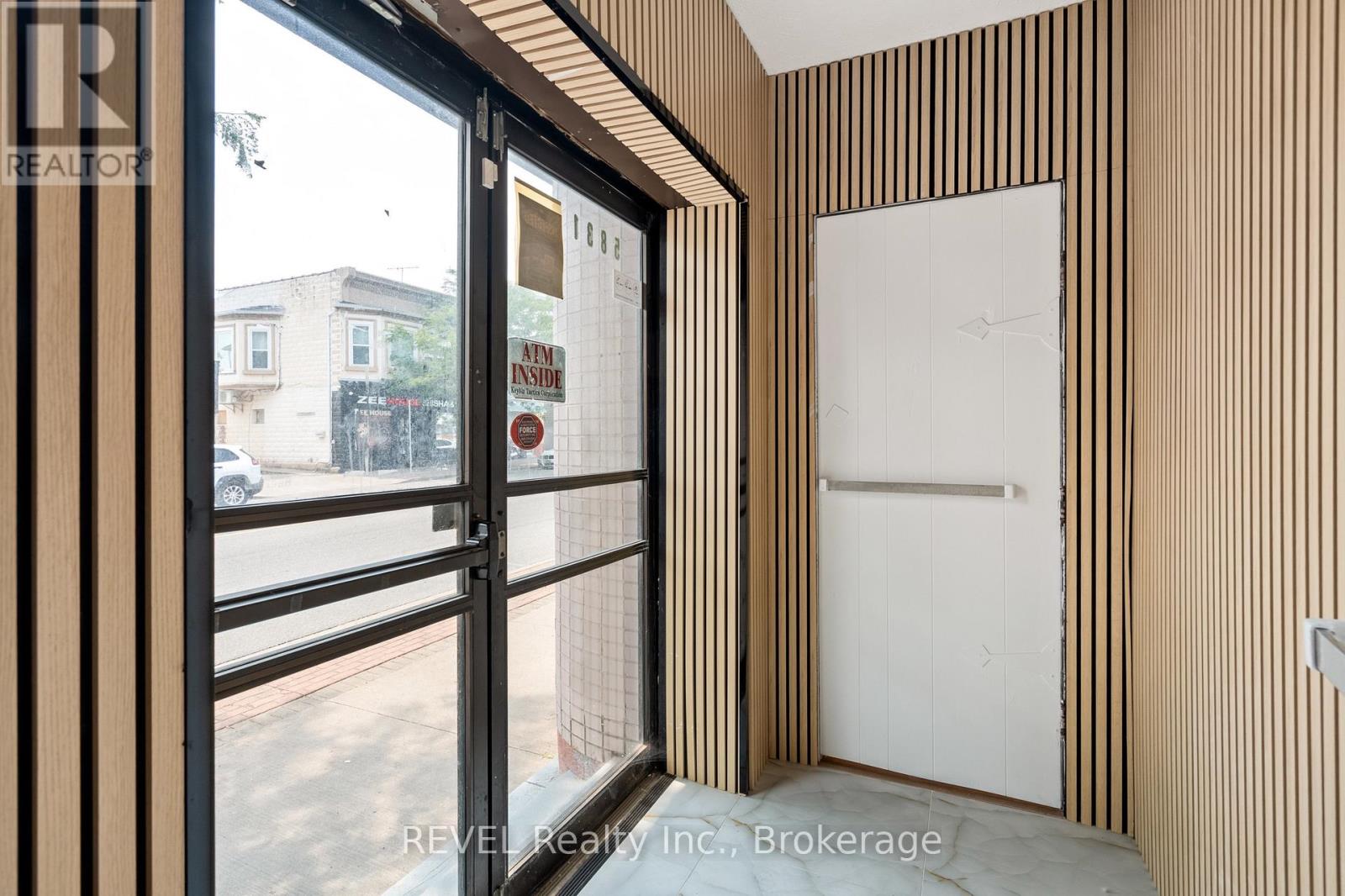 5829 Ferry Street, Niagara Falls, Ontario  L2G 1S8 - Photo 9 - X13599838