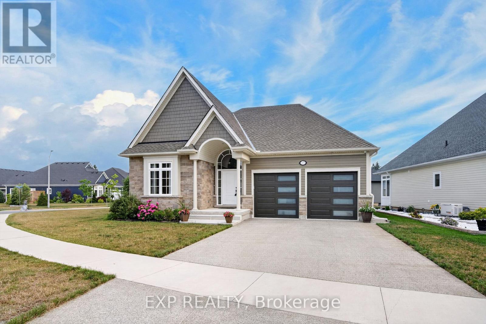 3571 WHISPERING WOODS TRAIL, Fort Erie, Ontario