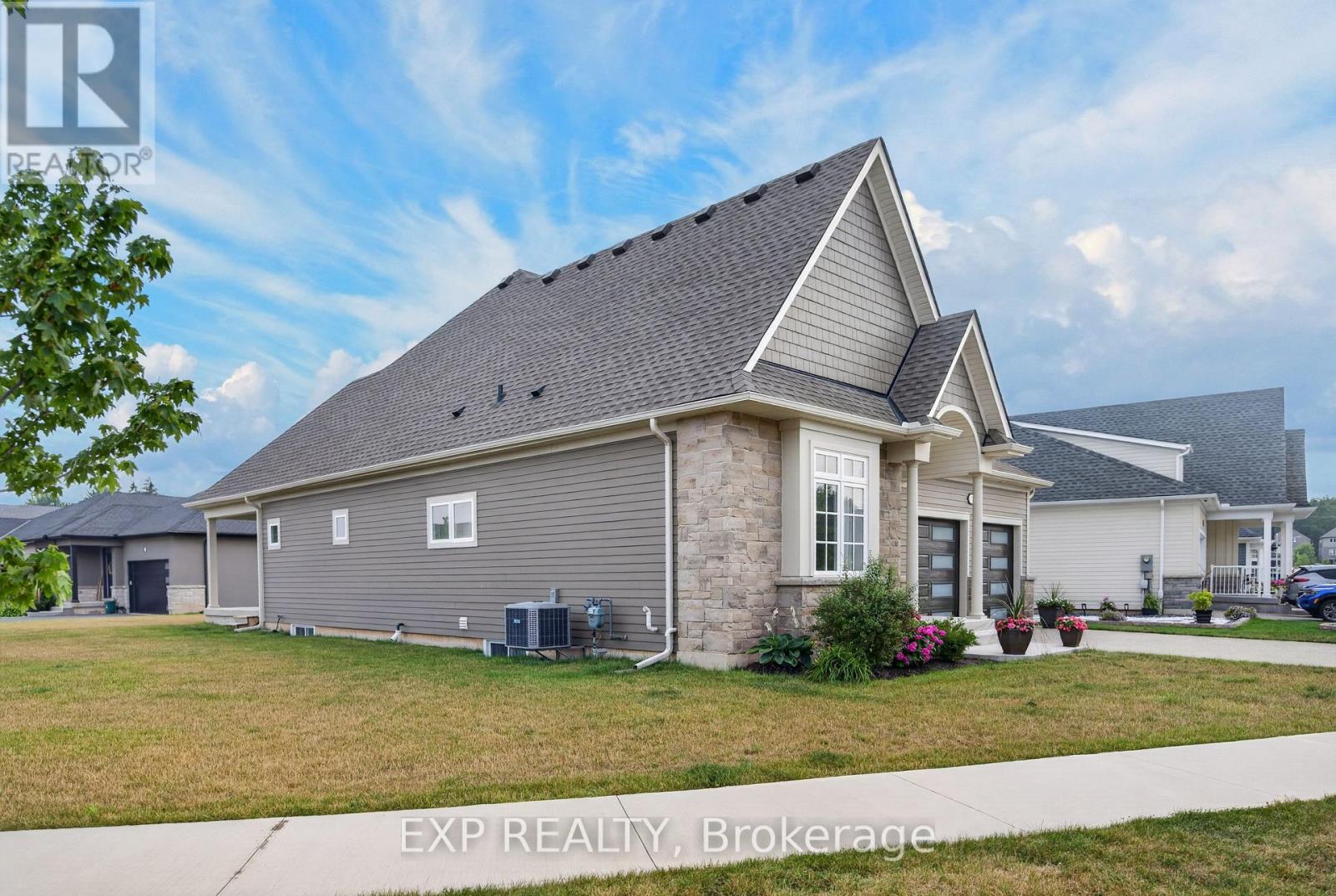 3571 Whispering Woods Trail, Fort Erie, Ontario  L0S 1N0 - Photo 45 - X13600322