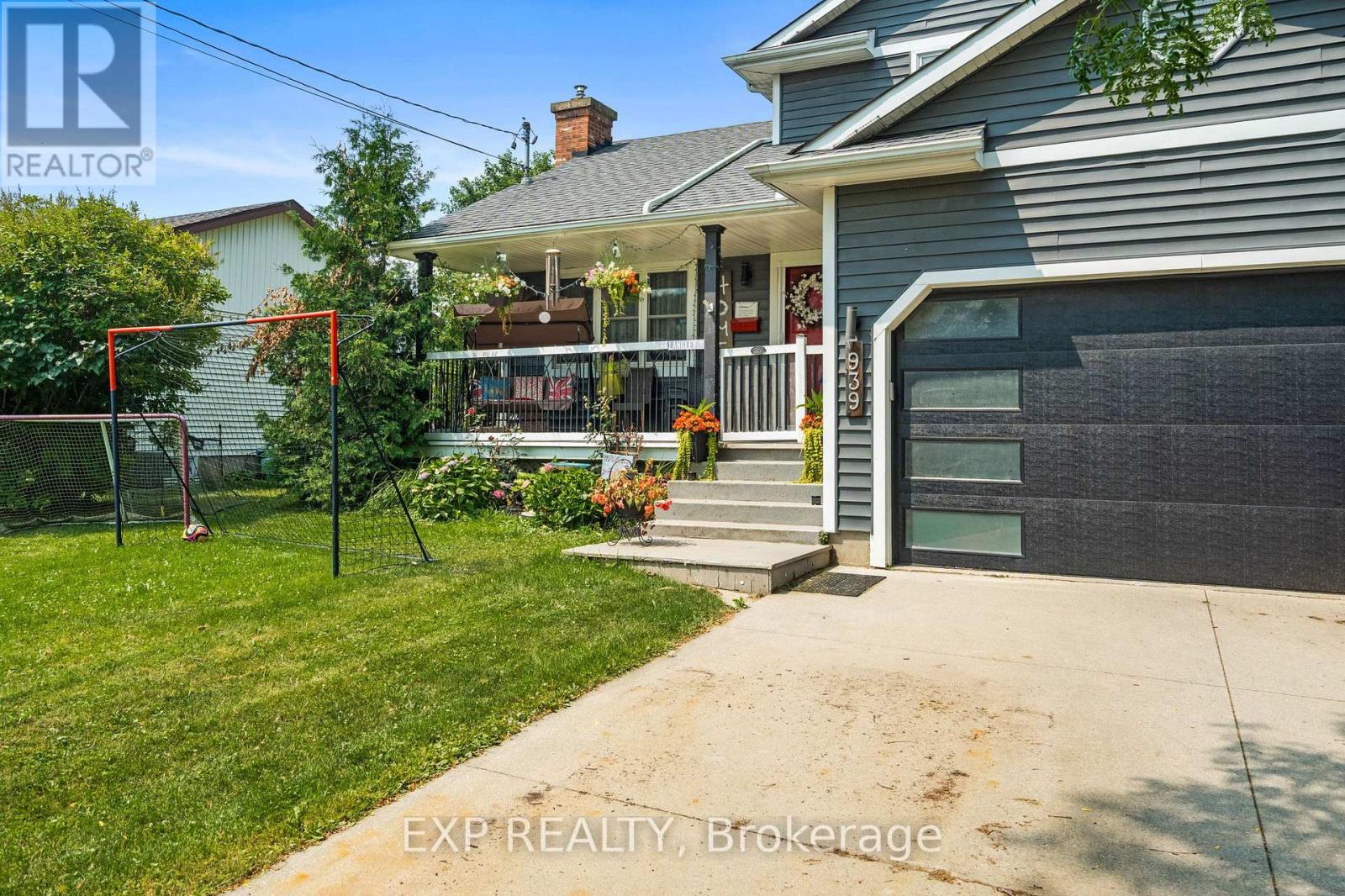 939 Daytona Drive, Fort Erie, Ontario  L2A 4Z7 - Photo 3 - X13600892