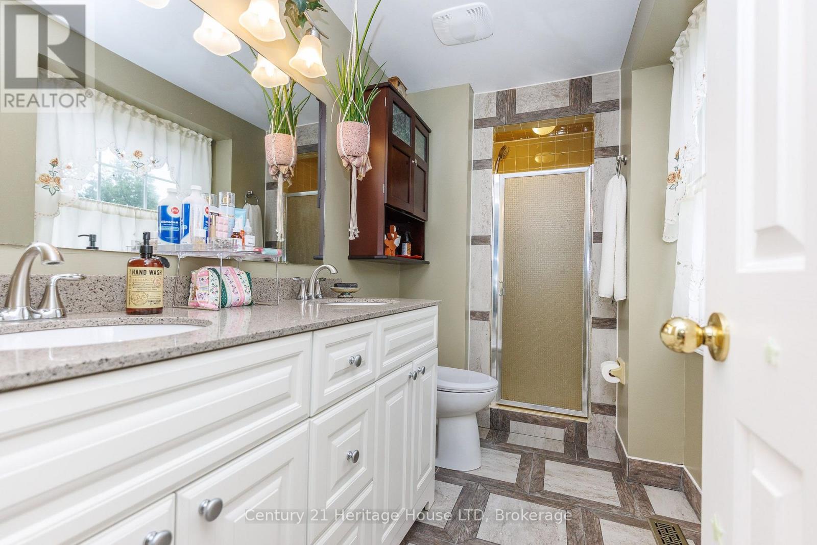688 Daytona Drive, Fort Erie, Ontario  L2A 4Z6 - Photo 28 - X13601368
