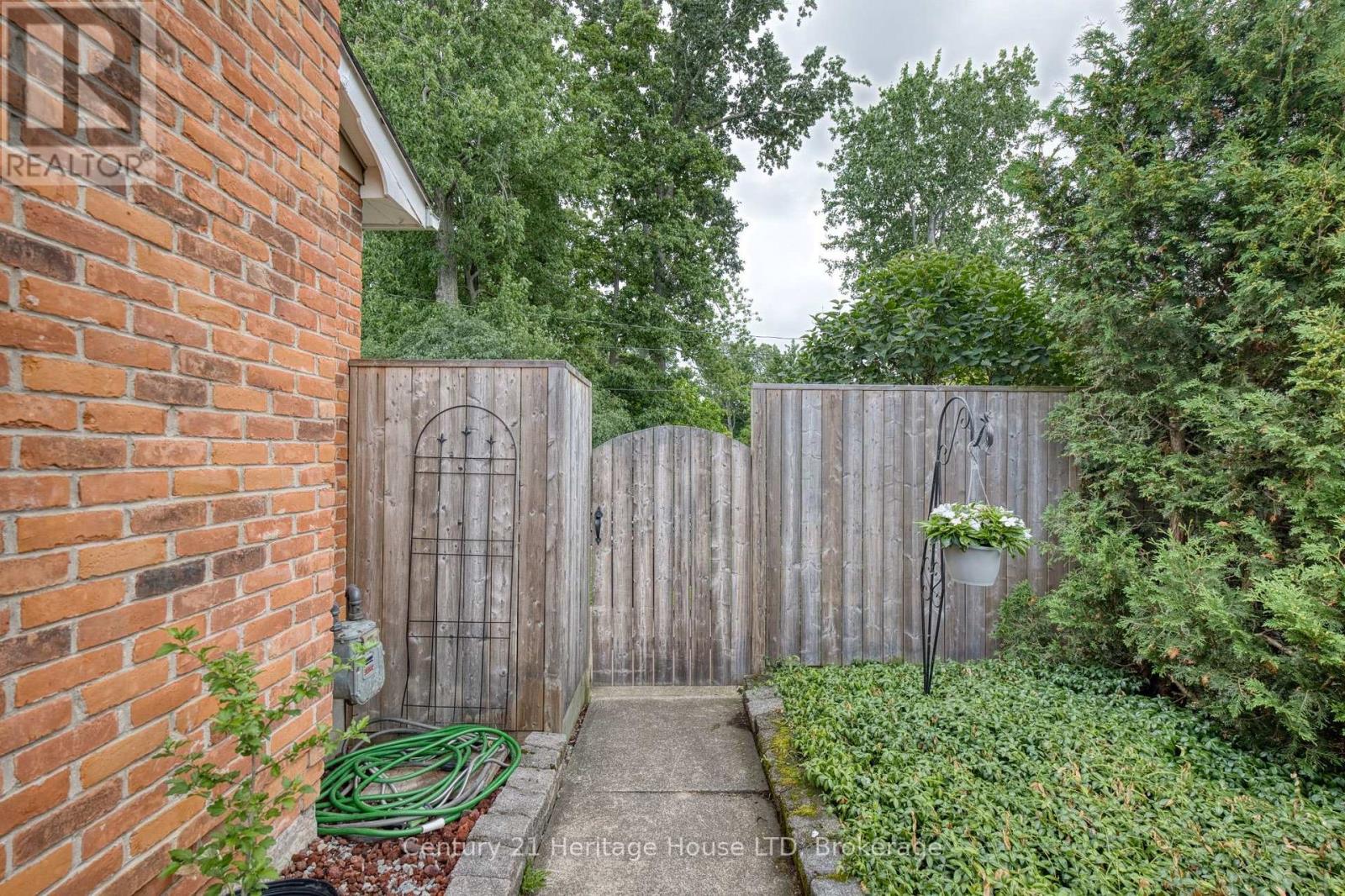688 Daytona Drive, Fort Erie, Ontario  L2A 4Z6 - Photo 40 - X13601368
