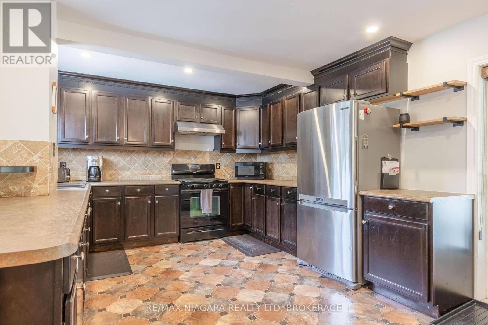 93 First Street, Welland, Ontario  L3B 4R8 - Photo 8 - X13601512