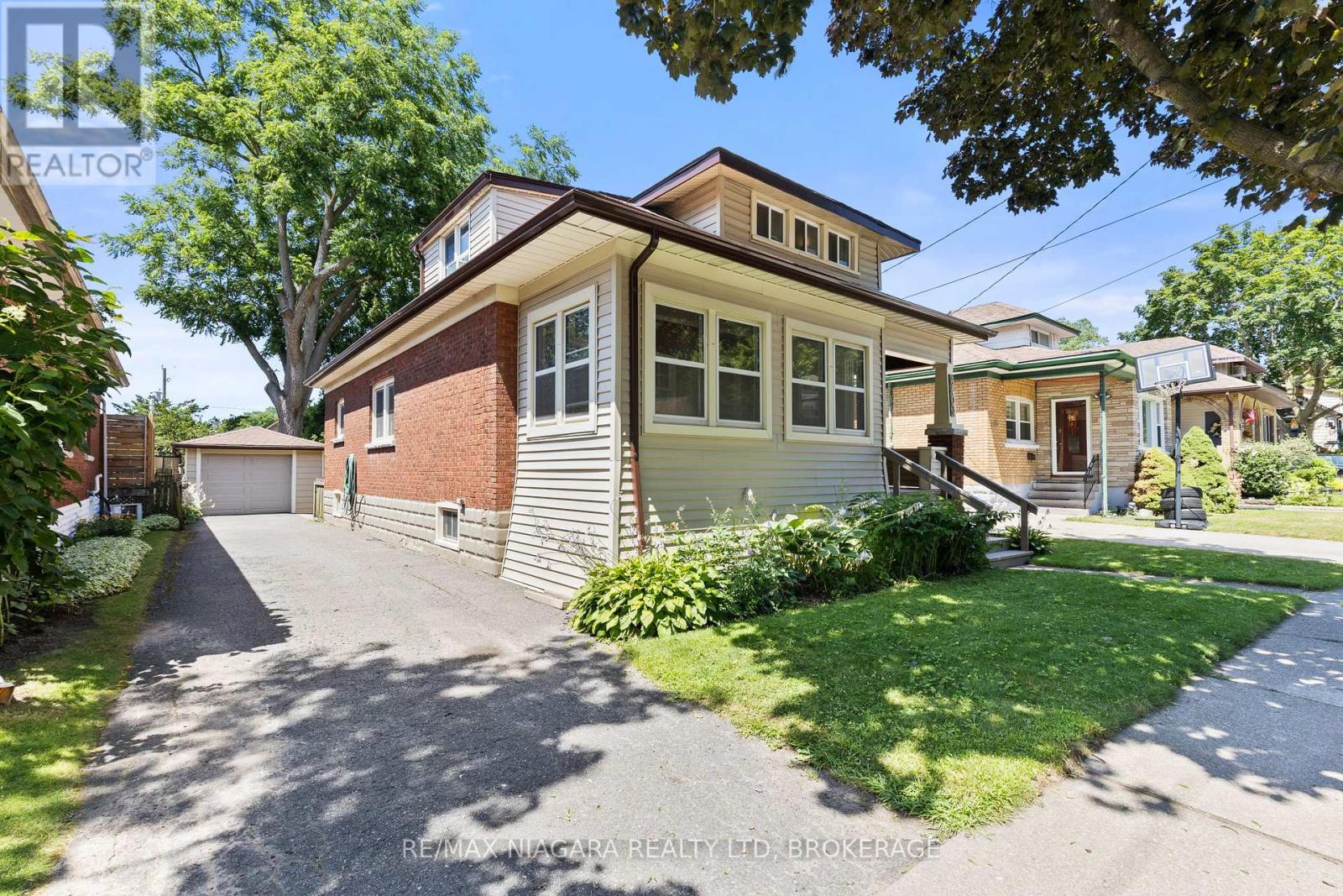 6403 Locus Avenue, Niagara Falls, Ontario  L2G 4K4 - Photo 2 - X13601760