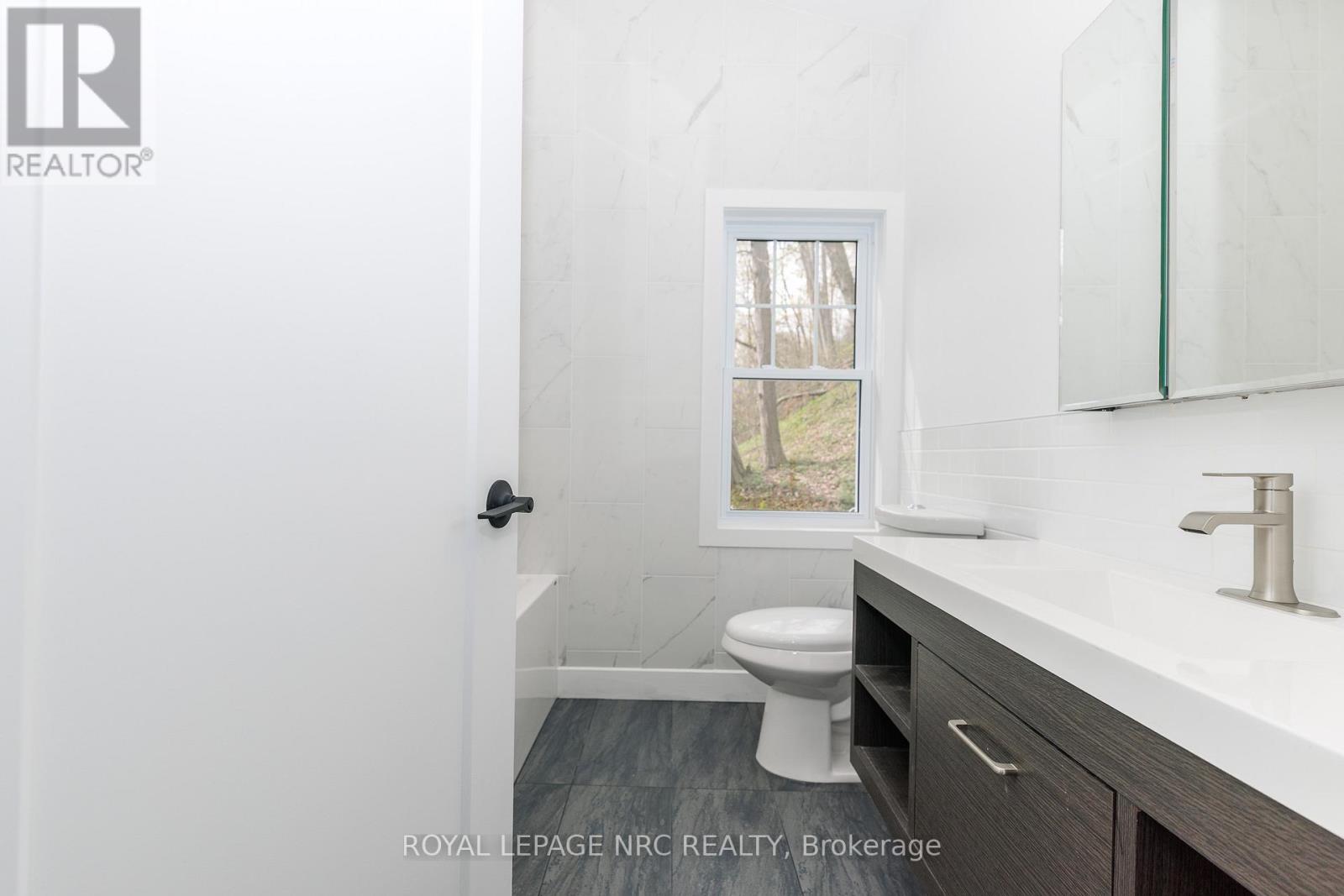 212 Holloway Bay Road S, Port Colborne, Ontario  L0S 1R0 - Photo 18 - X13601852
