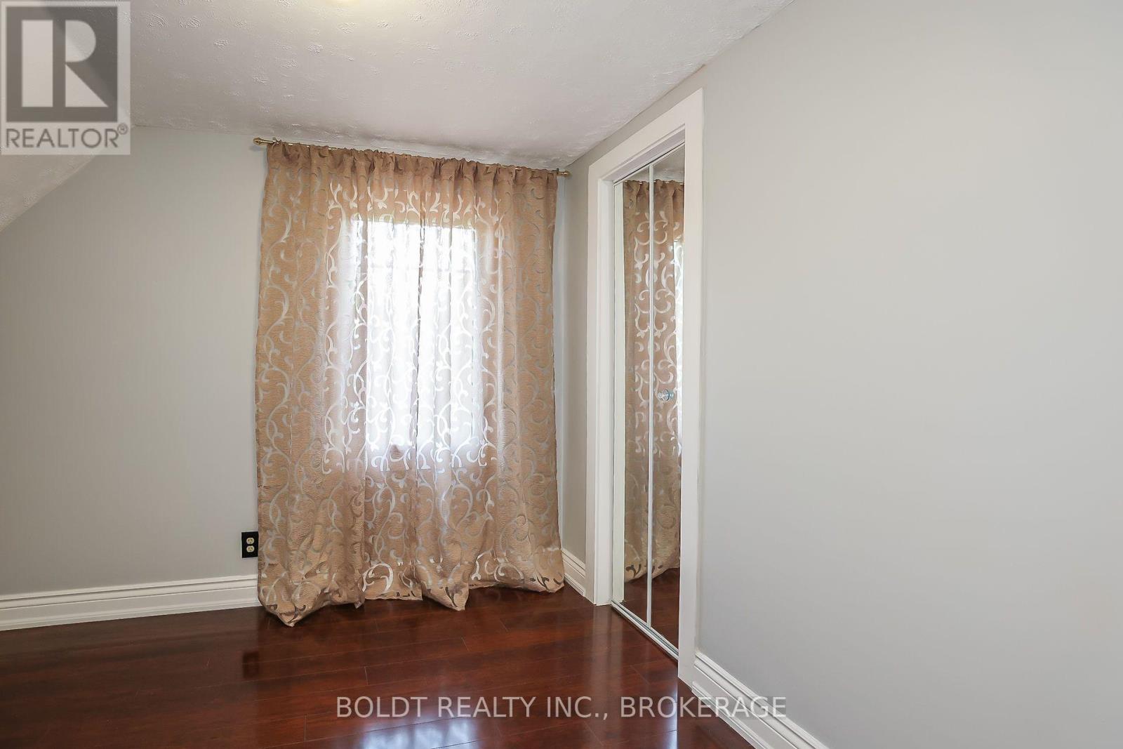5060 Ontario Avenue, Niagara Falls, Ontario  L2E 3R9 - Photo 13 - X13602196