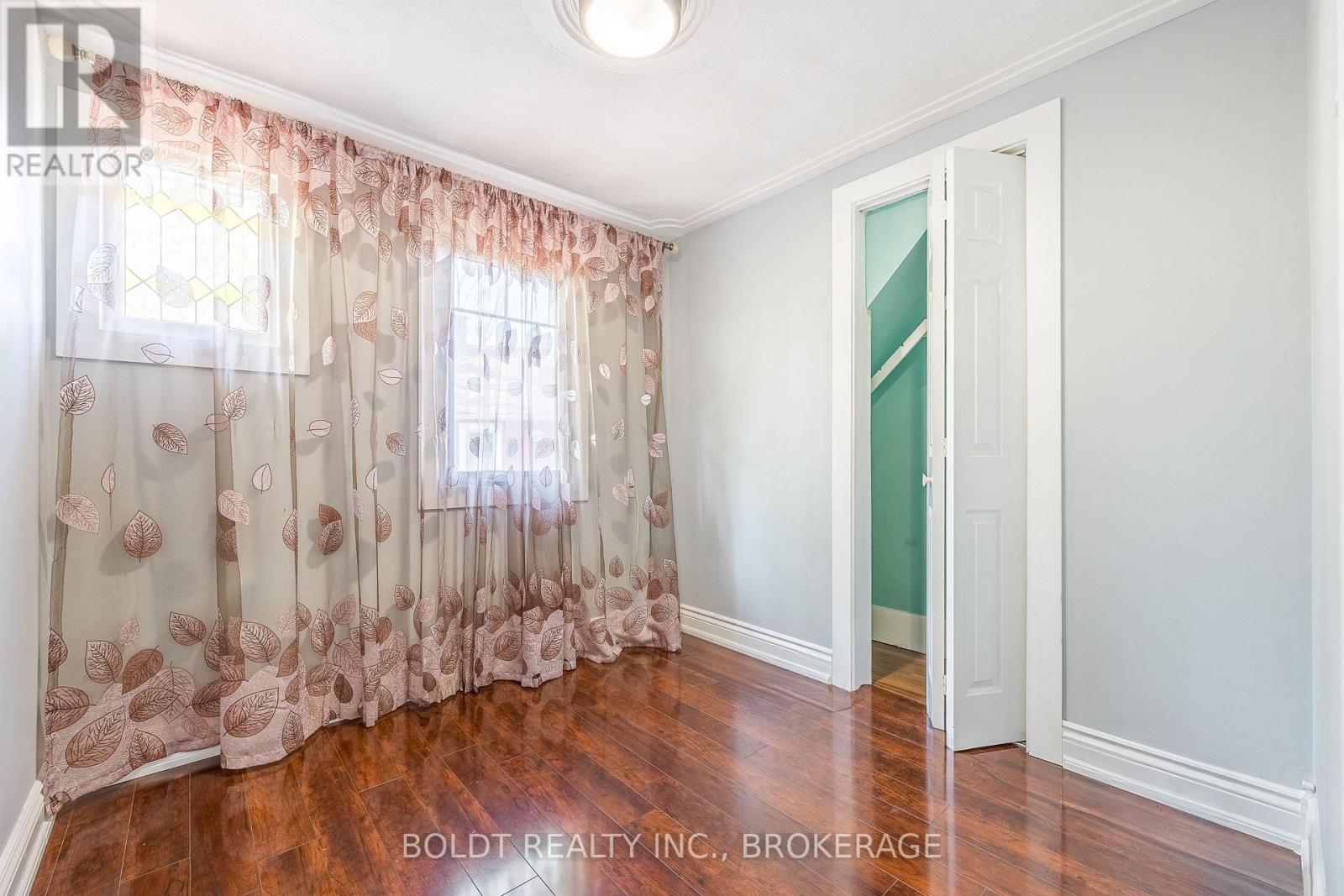 5060 Ontario Avenue, Niagara Falls, Ontario  L2E 3R9 - Photo 15 - X13602196