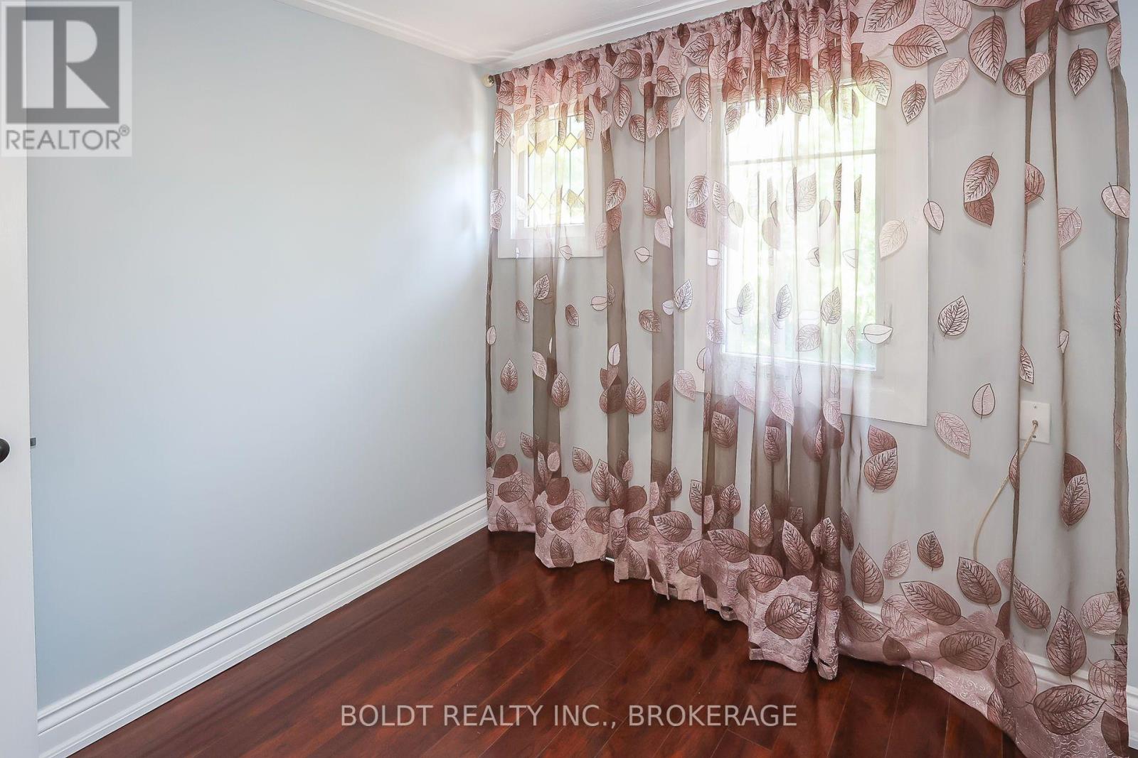 5060 Ontario Avenue, Niagara Falls, Ontario  L2E 3R9 - Photo 16 - X13602196