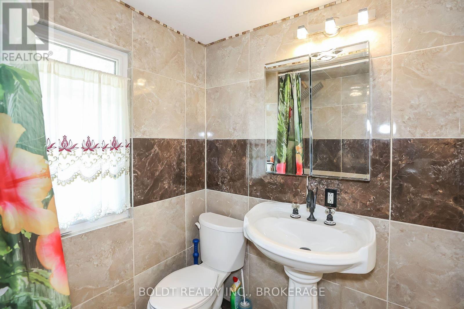 5060 Ontario Avenue, Niagara Falls, Ontario  L2E 3R9 - Photo 21 - X13602196