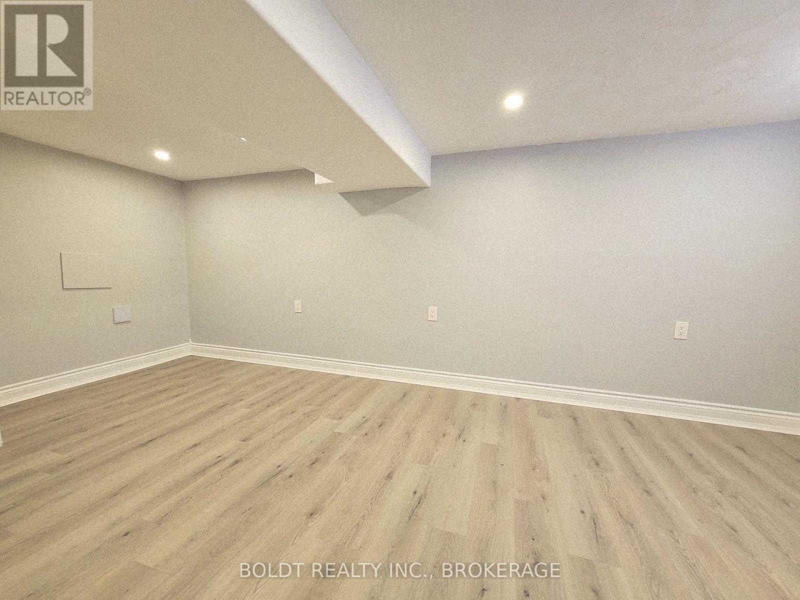 5060 Ontario Avenue, Niagara Falls, Ontario  L2E 3R9 - Photo 28 - X13602196