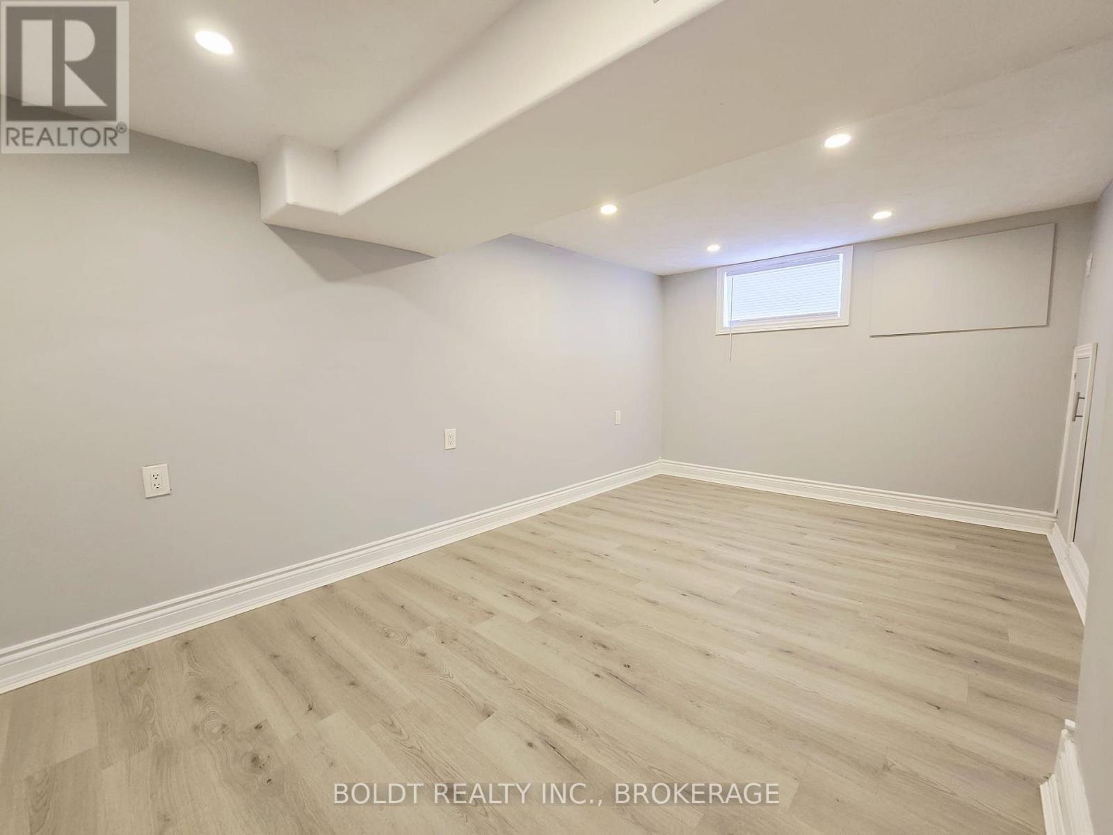 5060 Ontario Avenue, Niagara Falls, Ontario  L2E 3R9 - Photo 29 - X13602196