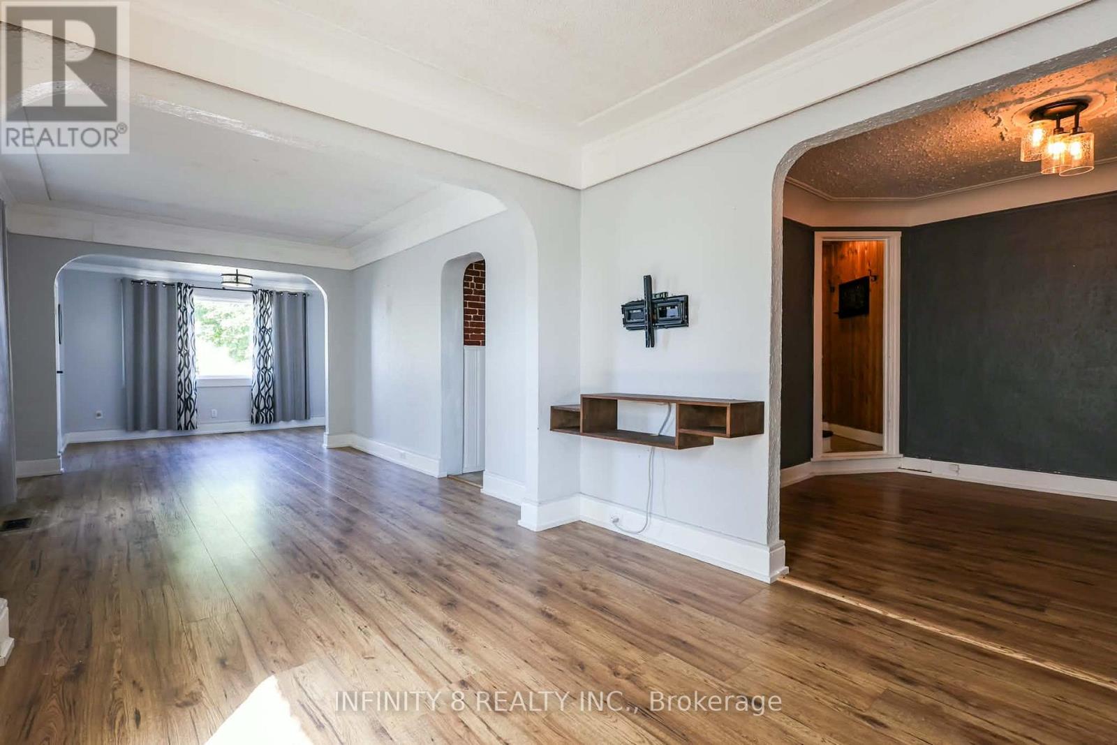 4 Alpine Street, St. Catharines, Ontario  L2S 2Y1 - Photo 3 - X13602830