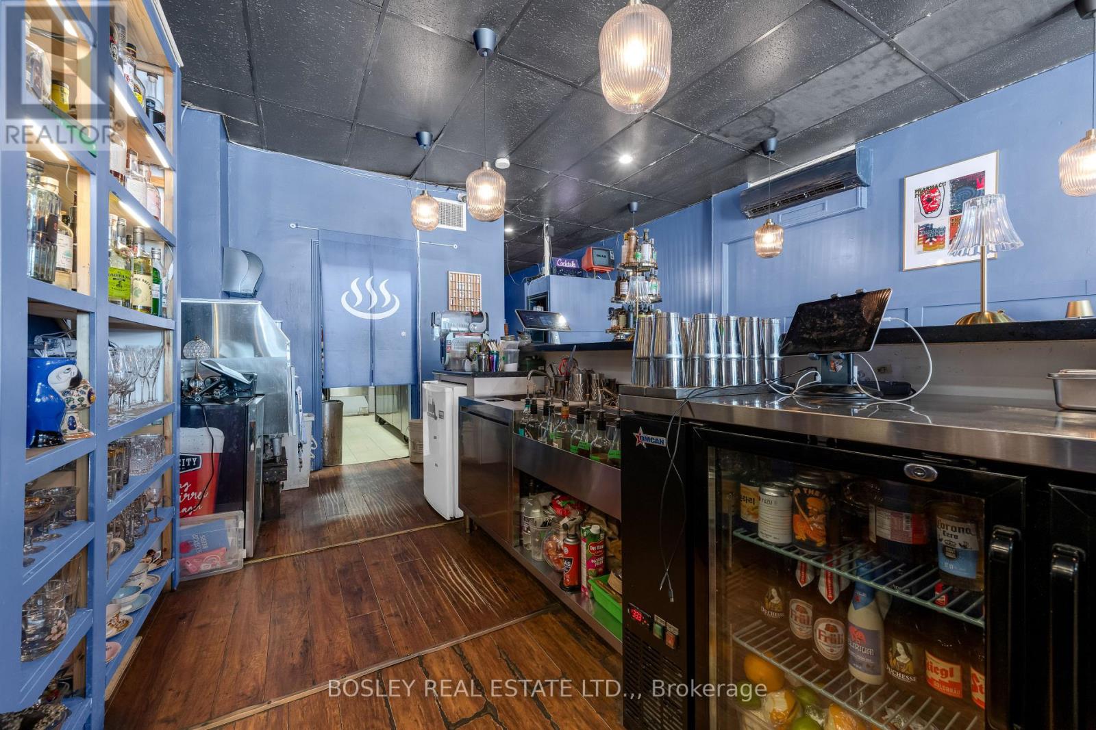 22 King Street, St. Catharines, Ontario  L2R 3H3 - Photo 2 - X13602892