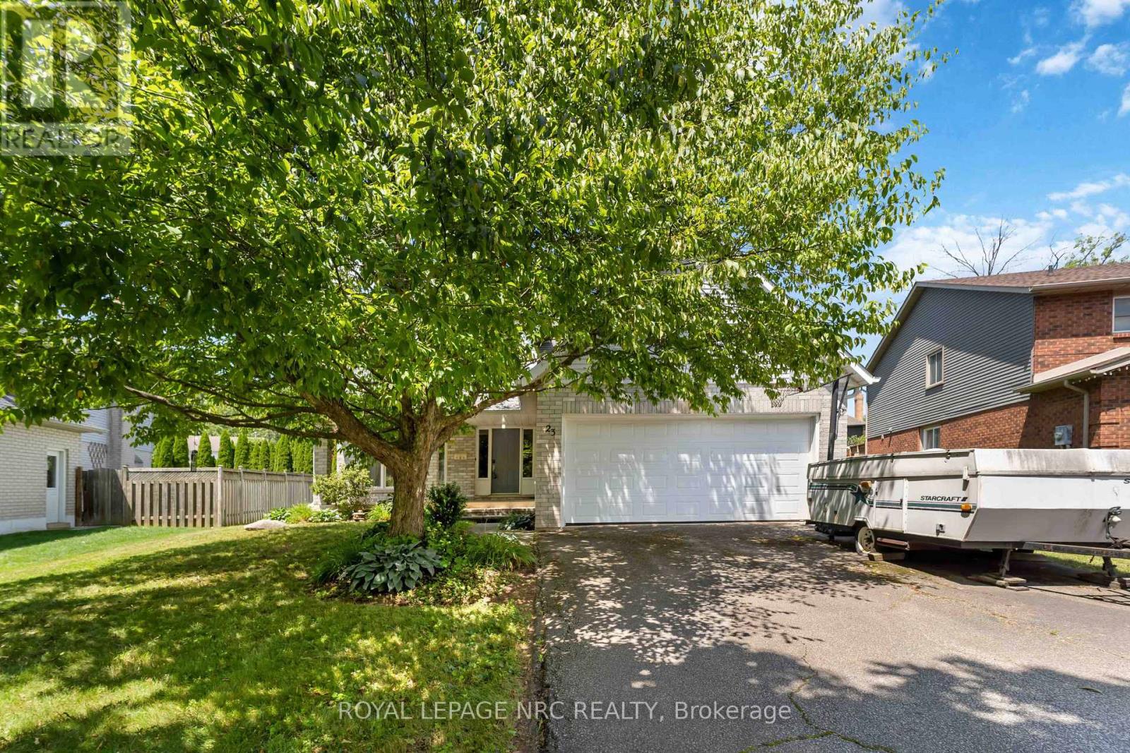 23 WOODSIDE SQUARE, Pelham, Ontario
