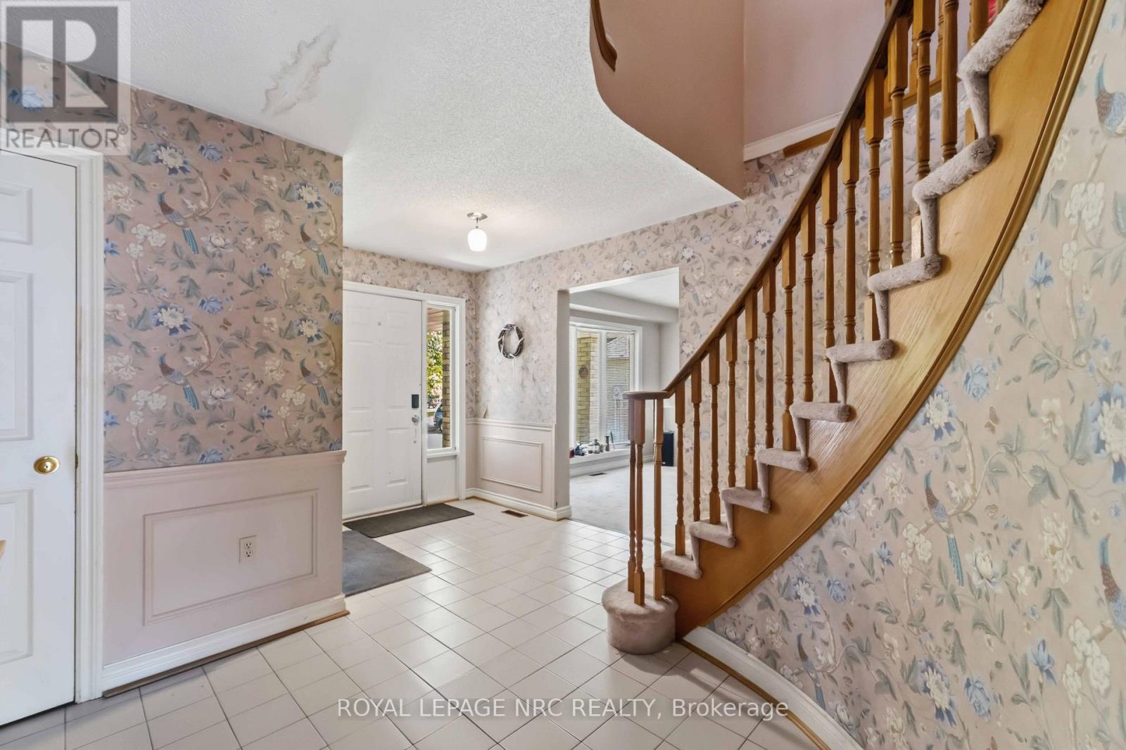 23 Woodside Square, Pelham, Ontario  L0S 1E4 - Photo 5 - X13603410