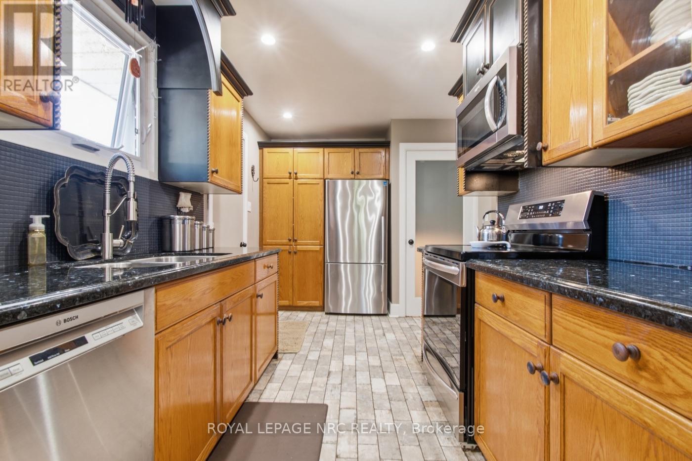 182 Leaside Drive, Welland, Ontario  L3C 6H1 - Photo 11 - X13603474