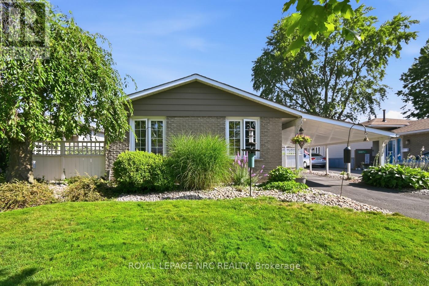 182 Leaside Drive, Welland, Ontario  L3C 6H1 - Photo 2 - X13603474