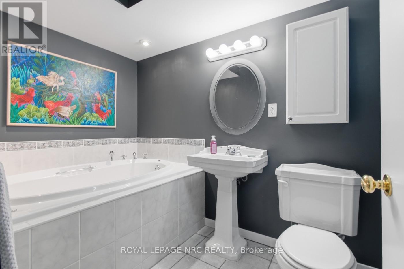 182 Leaside Drive, Welland, Ontario  L3C 6H1 - Photo 24 - X13603474