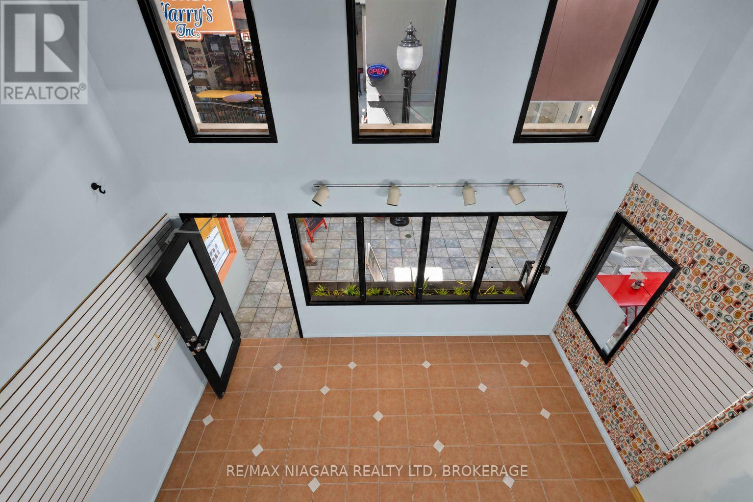 109 - 17 Lock Street, St. Catharines, Ontario  L2N 5B6 - Photo 7 - X13603690