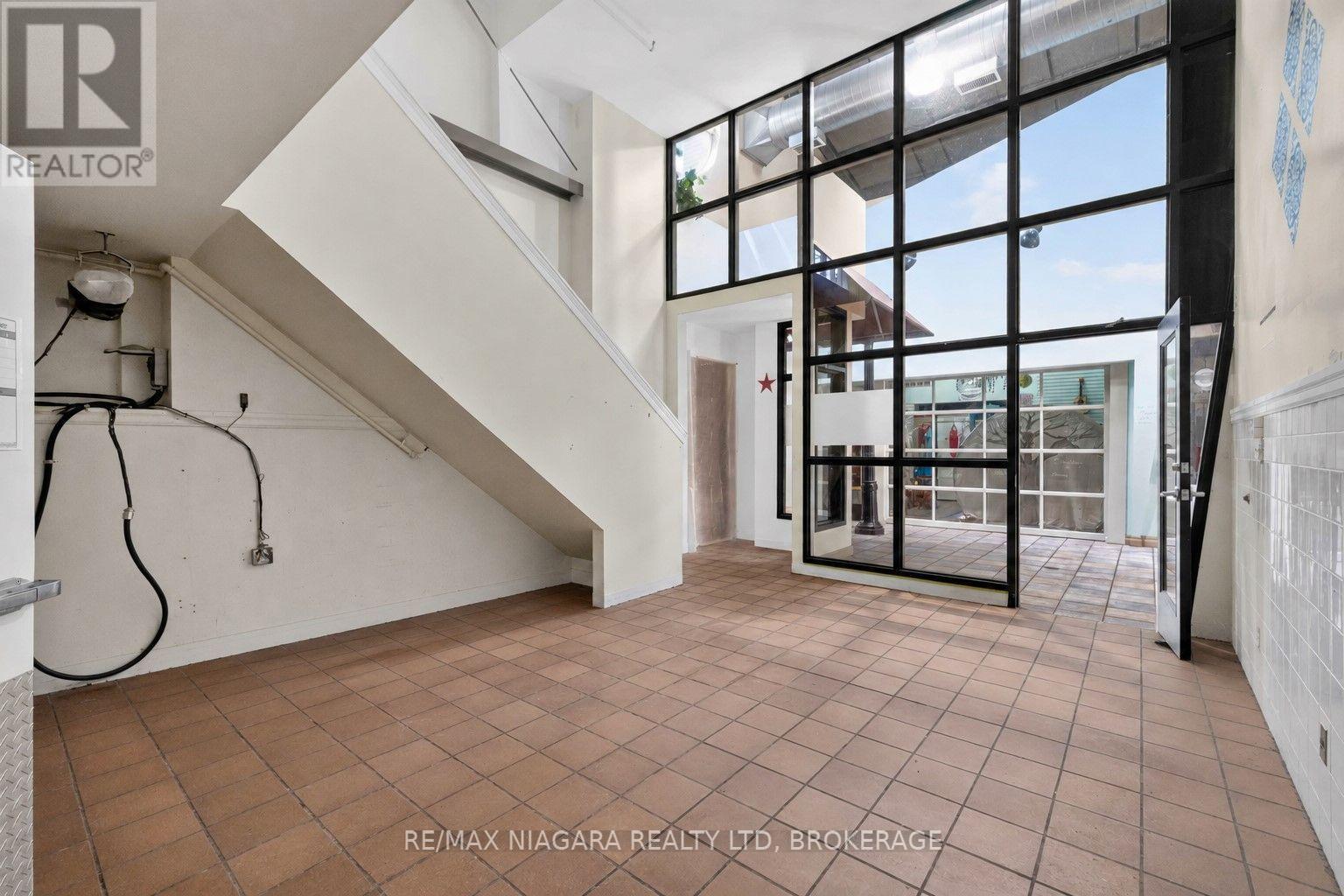111 - 17 Lock Street, St. Catharines, Ontario  L2N 5B6 - Photo 7 - X13603930