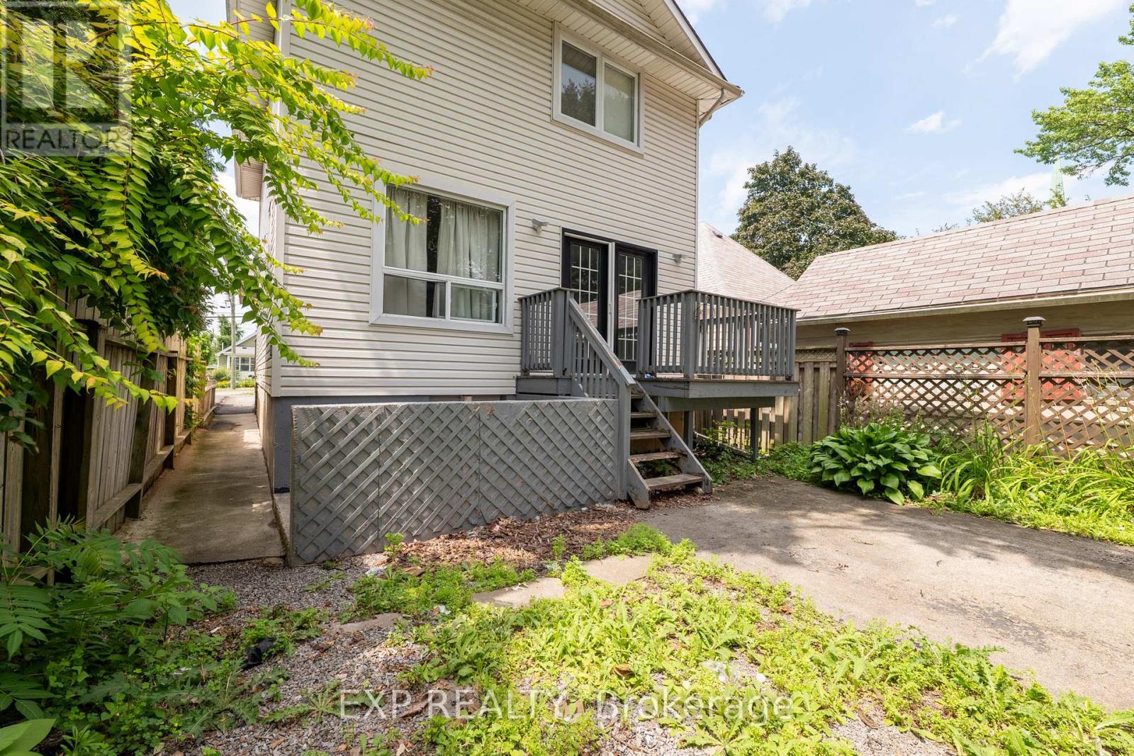 220 Geneva Street, St. Catharines, Ontario  L2R 4P8 - Photo 6 - X13604036