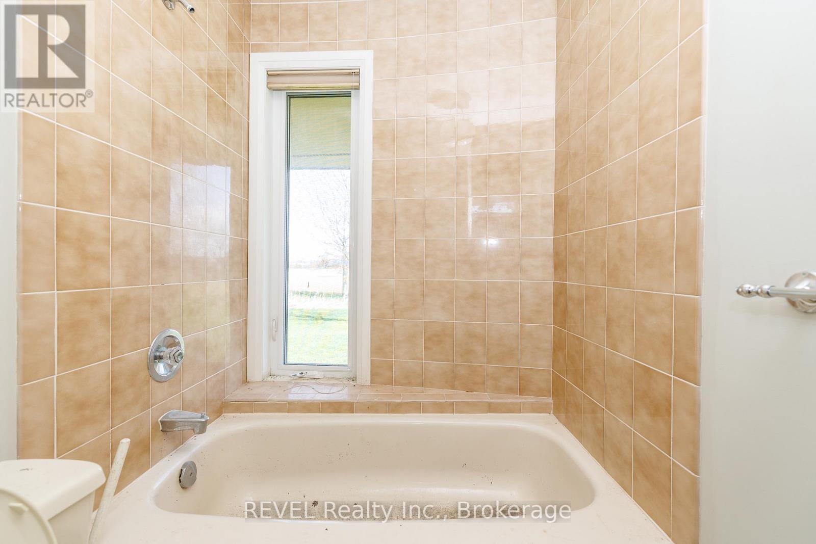 9572 Sodom Road, Niagara Falls, Ontario  L2G 0S7 - Photo 15 - X13604062