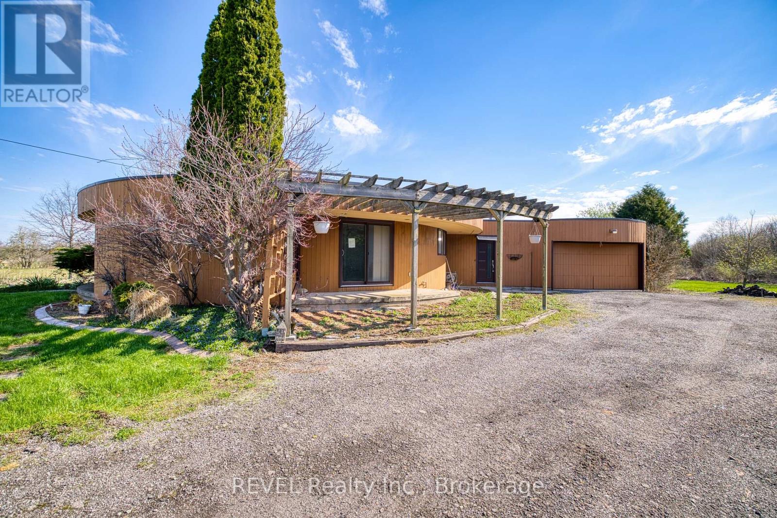 9572 Sodom Road, Niagara Falls, Ontario  L2G 0S7 - Photo 2 - X13604062