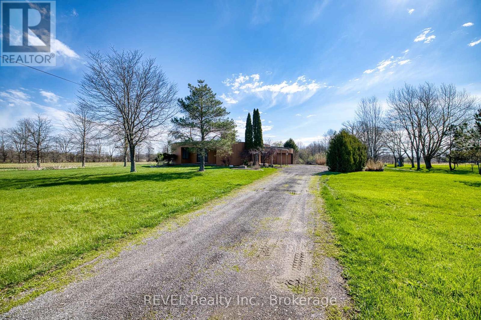9572 Sodom Road, Niagara Falls, Ontario  L2G 0S7 - Photo 3 - X13604062