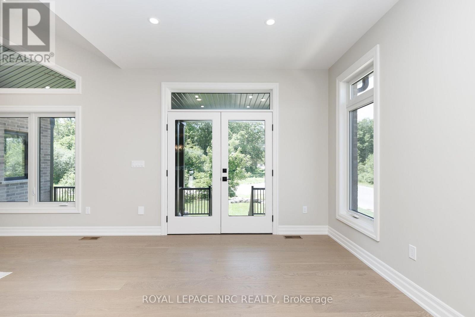 270 Lancaster Drive, Port Colborne, Ontario  L2V 5P3 - Photo 11 - X13604172